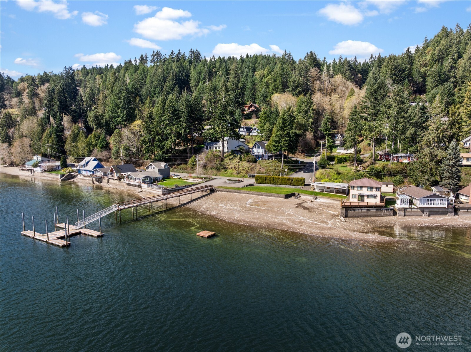 100 NE Alta Vista Drive , Belfair, WA 98528-9691