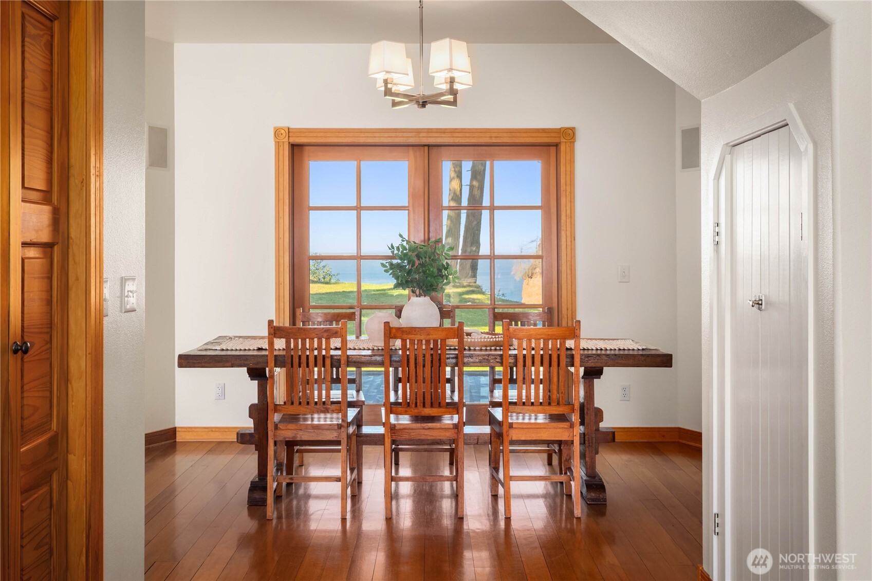 1744 Gasman Road , Port Angeles, WA 98362-9128