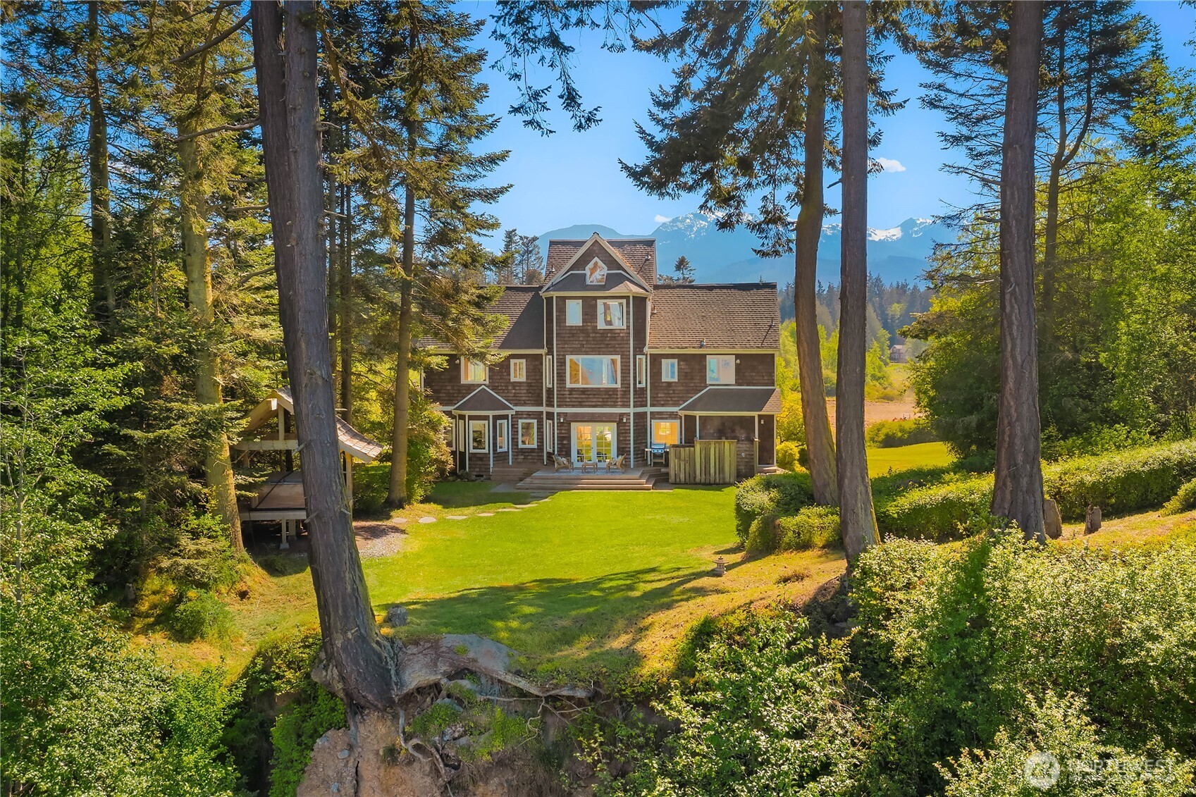 1744 Gasman Road , Port Angeles, WA 98362-9128