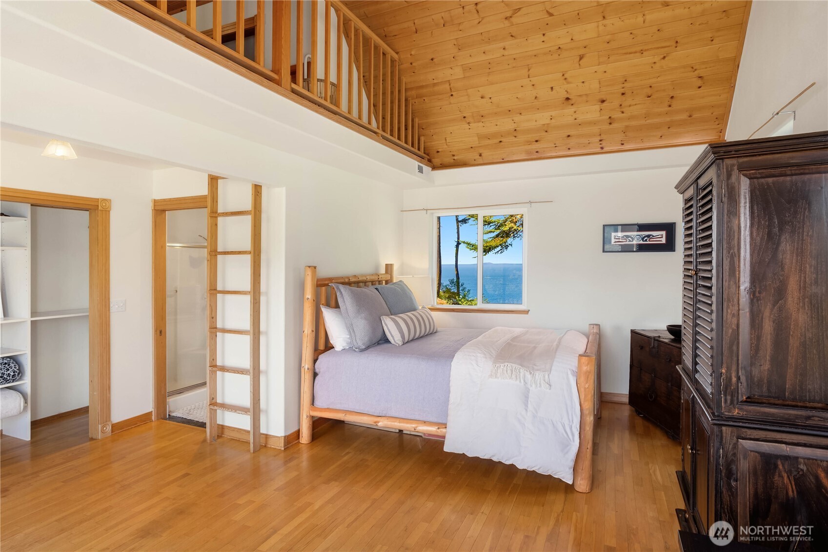 1744 Gasman Road , Port Angeles, WA 98362-9128