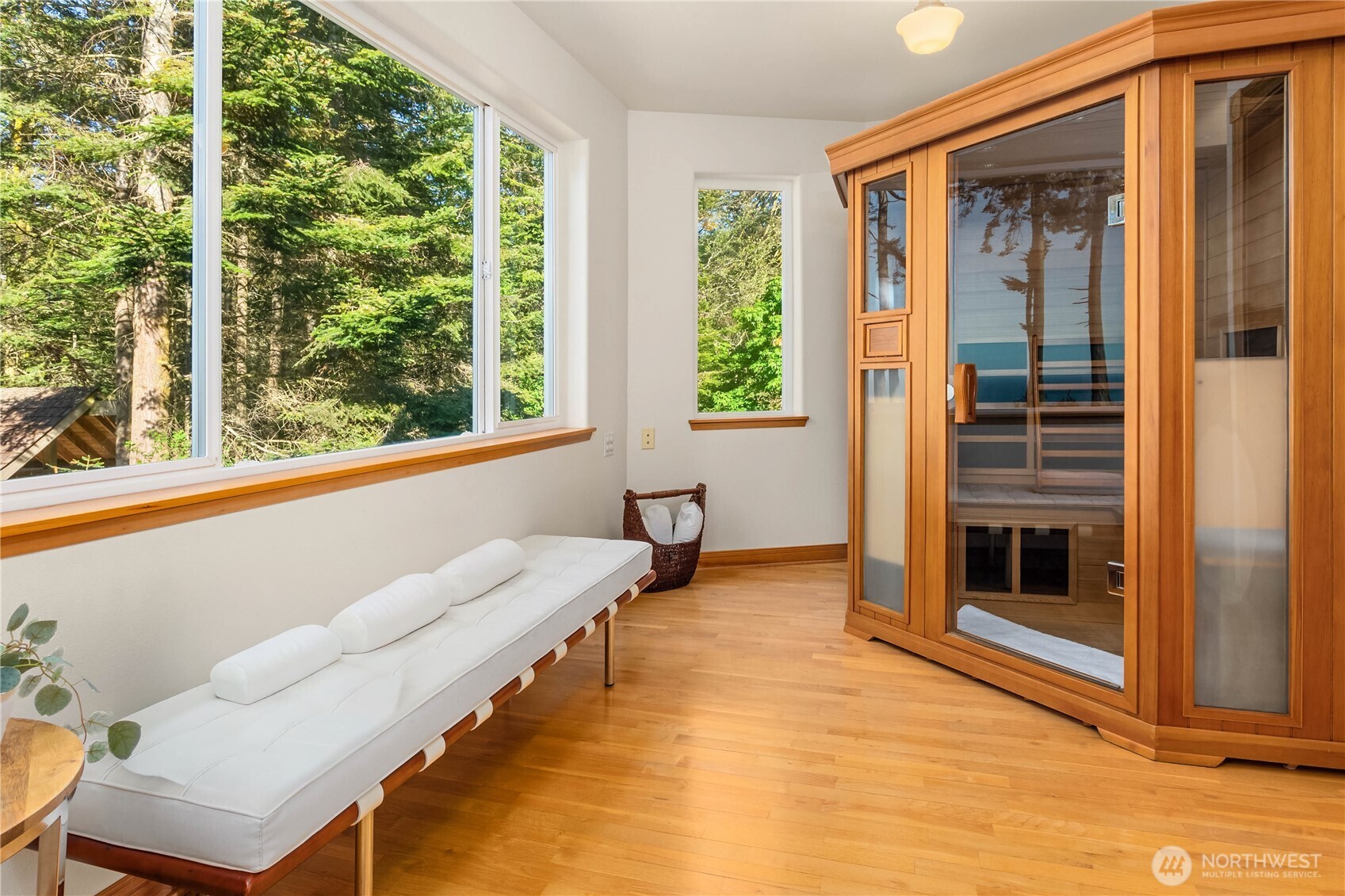 1744 Gasman Road , Port Angeles, WA 98362-9128