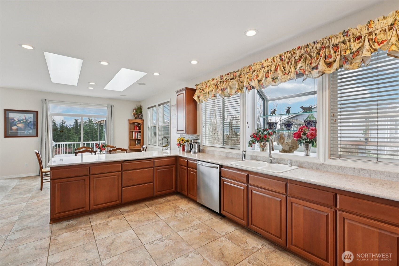 14 Zermatt Court , Camano Island, WA 98282