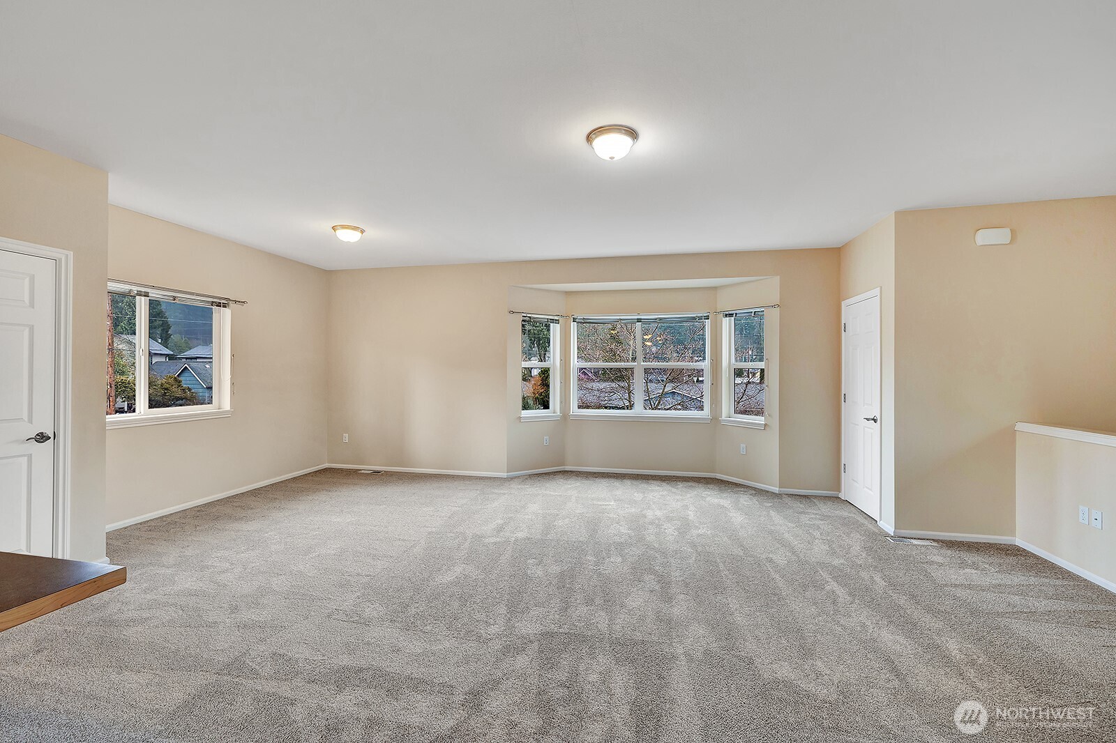 260 SE Andrews Street , Issaquah, WA 98027