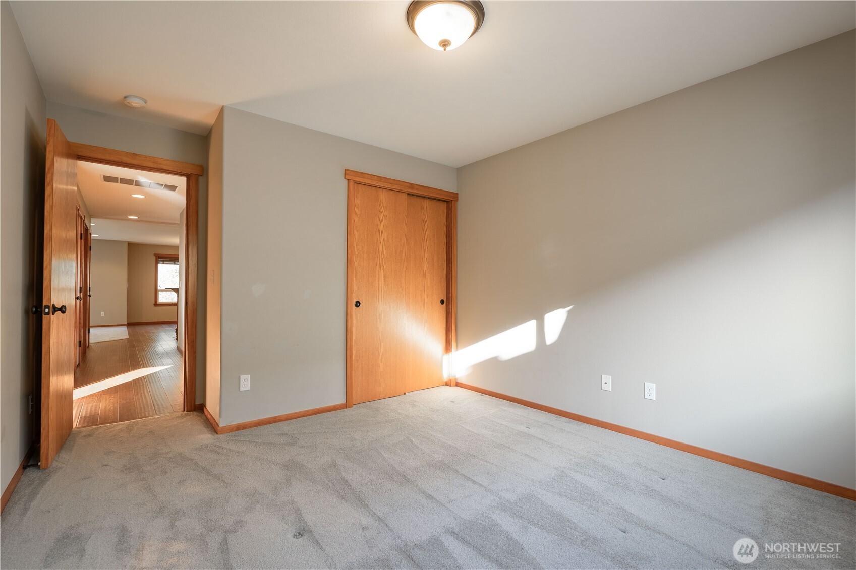 1656 Liberty Street #101, Lynden, WA 98264