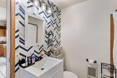 624 E Division Lane , Tacoma, WA 98404 - Photo 12