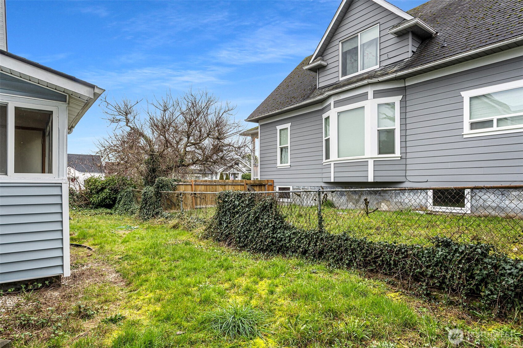 624 E Division Lane , Tacoma, WA 98404