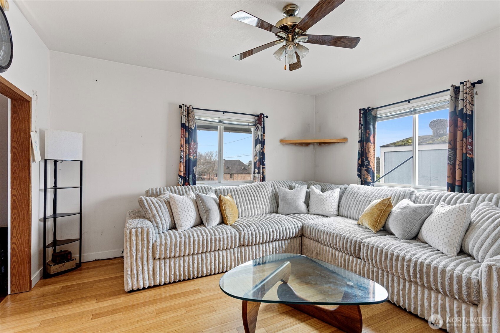 624 E Division Lane , Tacoma, WA 98404