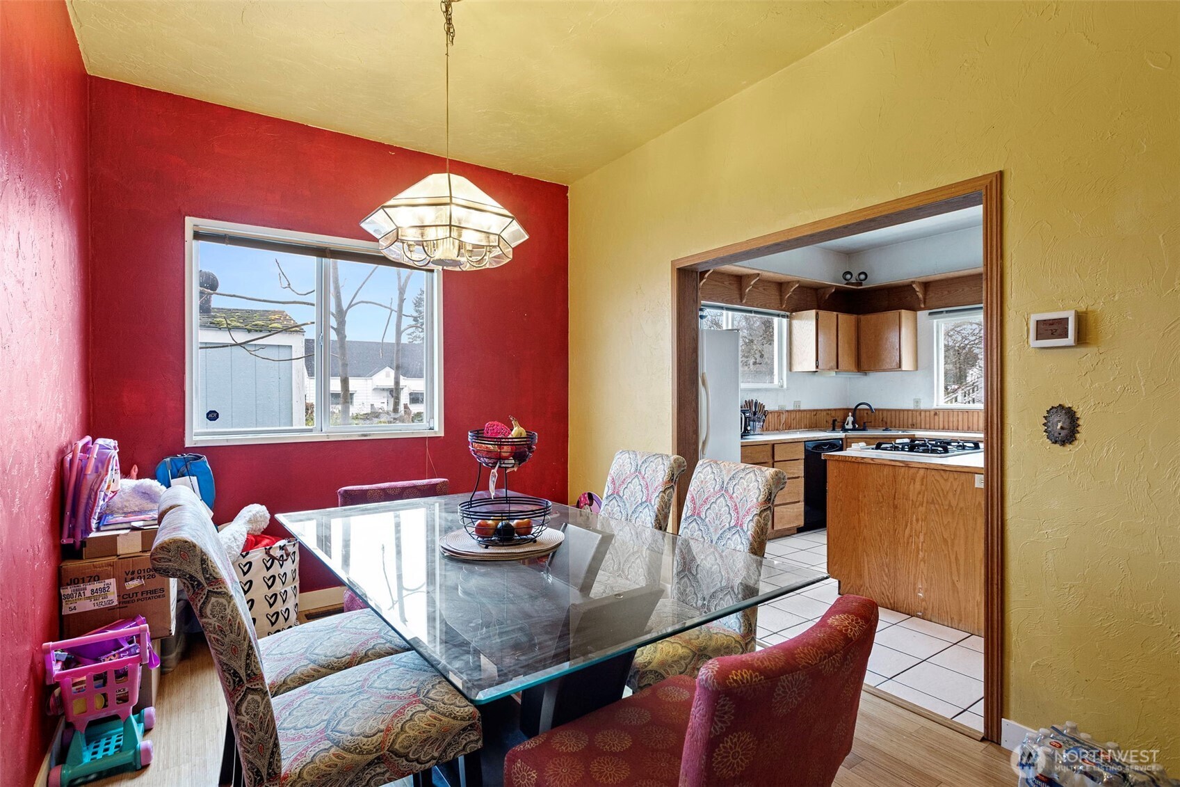 624 E Division Lane , Tacoma, WA 98404