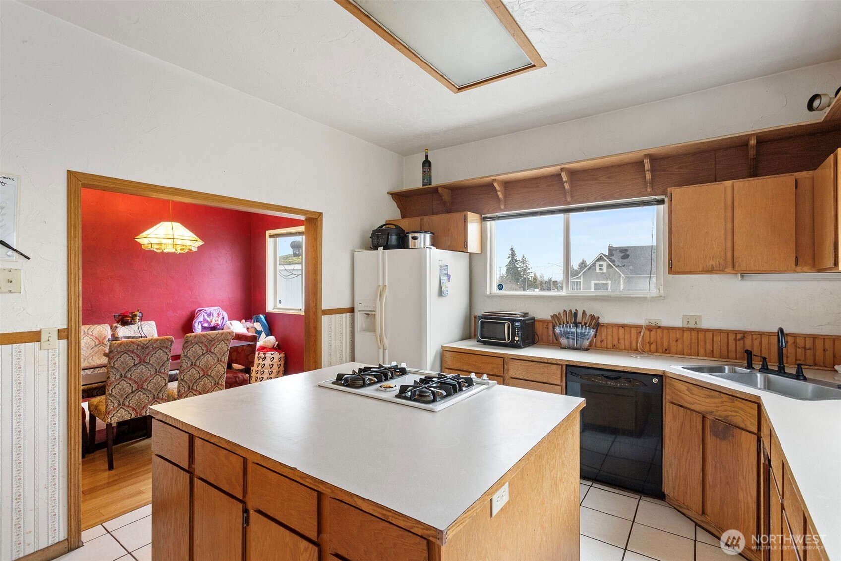 624 E Division Lane , Tacoma, WA 98404