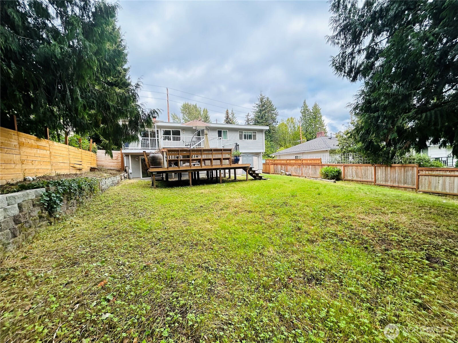 10231 NE 24th Street , Bellevue, WA 98004