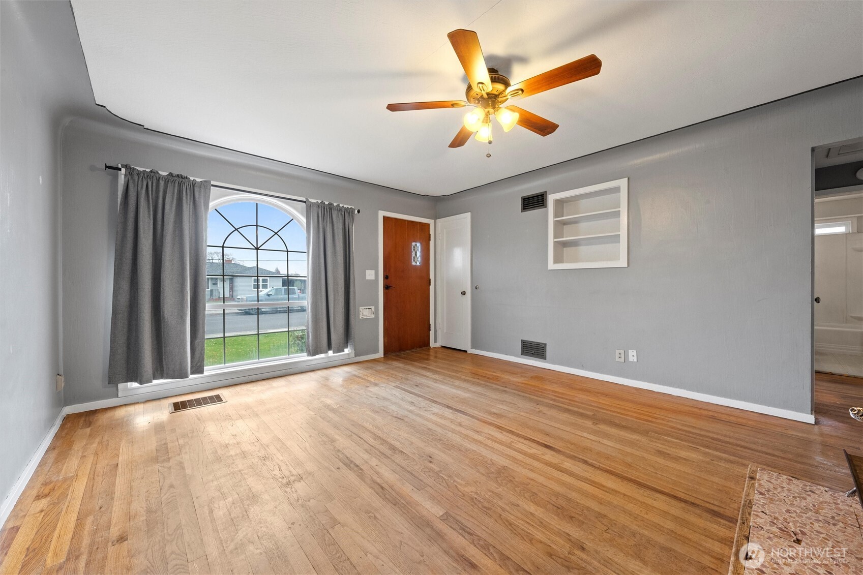 123 F Street NE, Ephrata, WA 98823