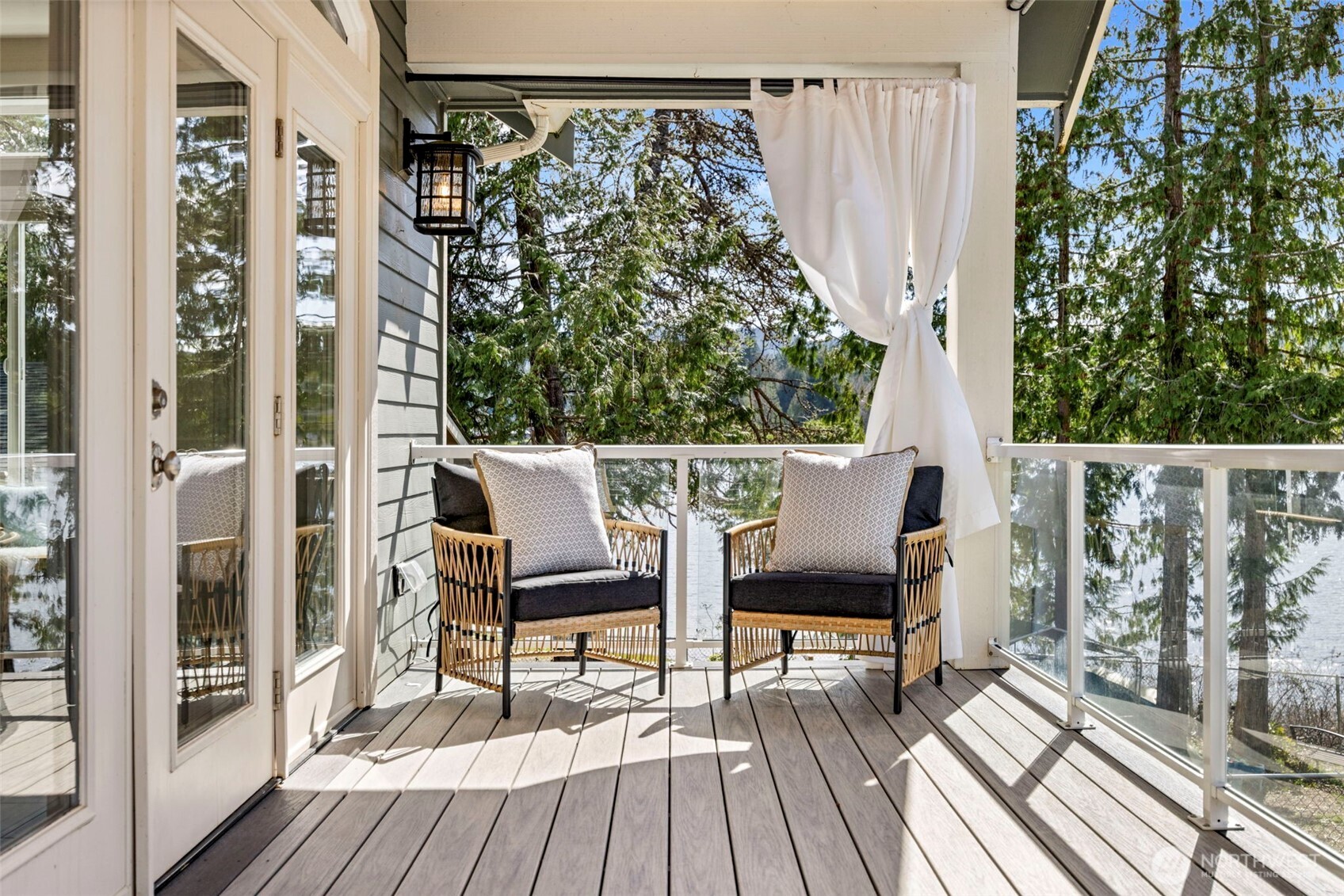 4455 Lakeview Court NW, Bremerton, WA 98312