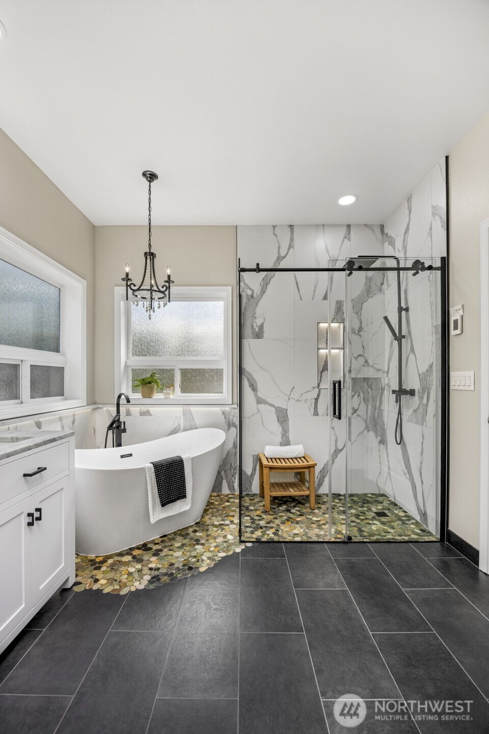 4455 Lakeview Court NW, Bremerton, WA 98312