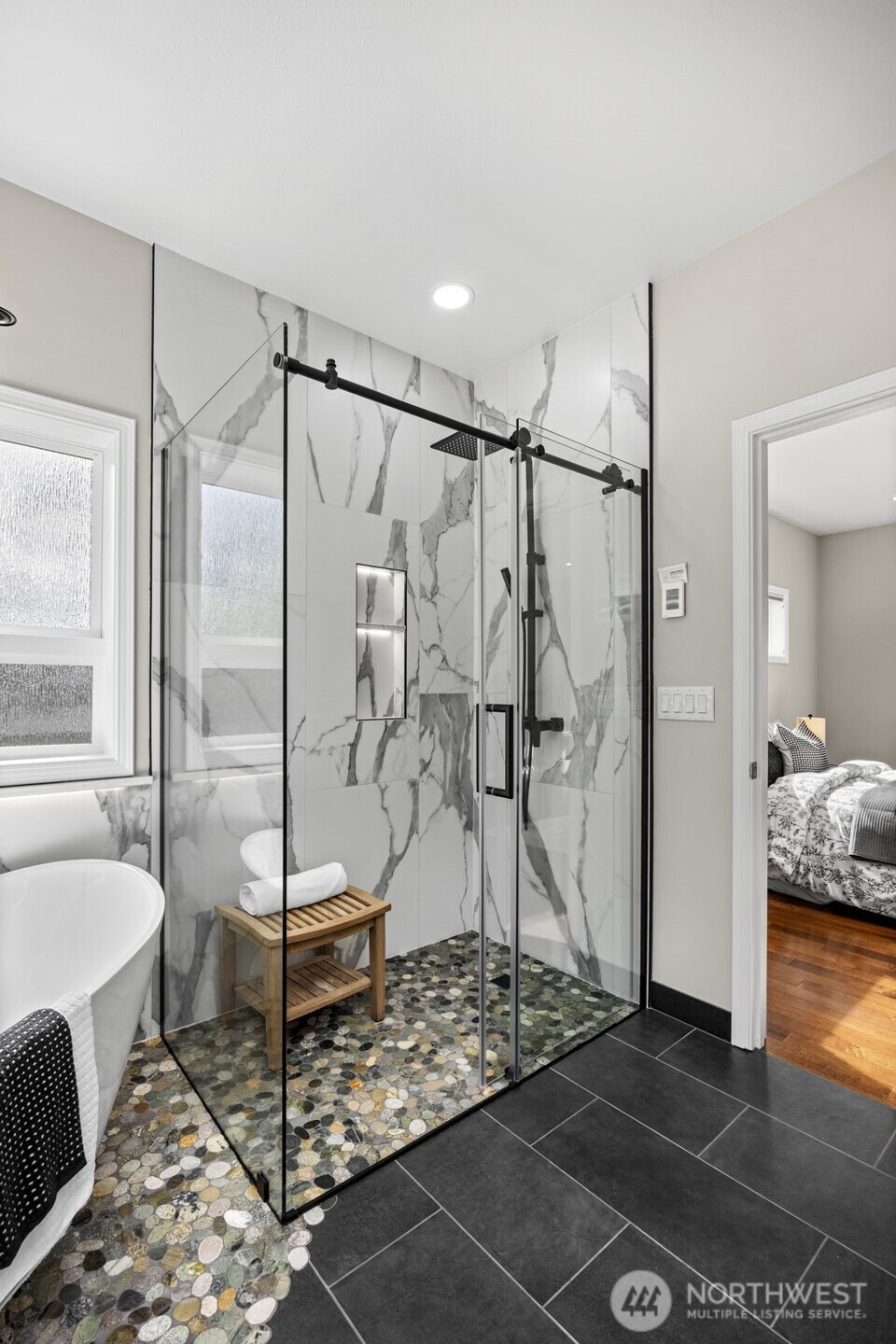 4455 Lakeview Court NW, Bremerton, WA 98312