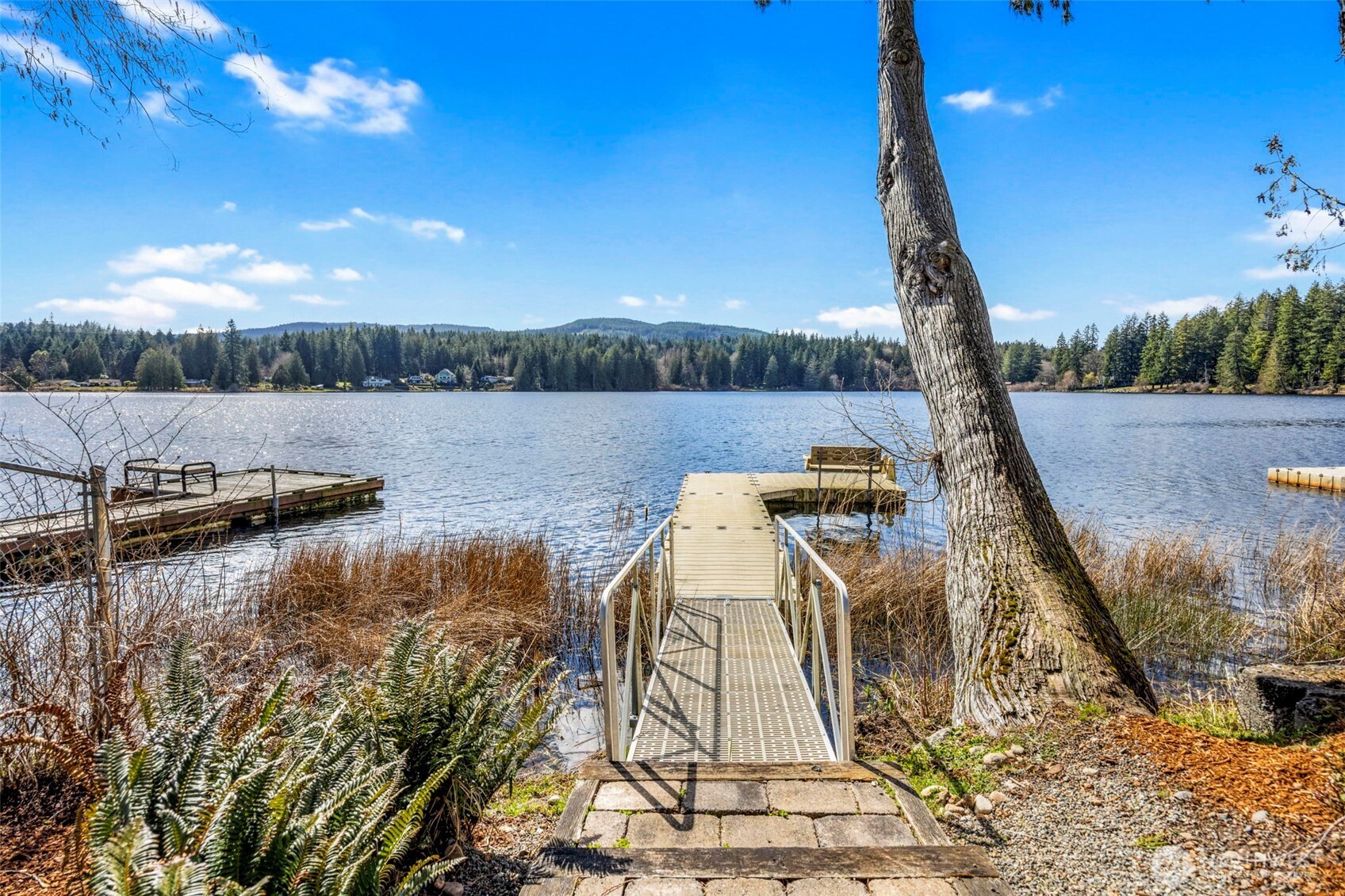 4455 Lakeview Court NW, Bremerton, WA 98312