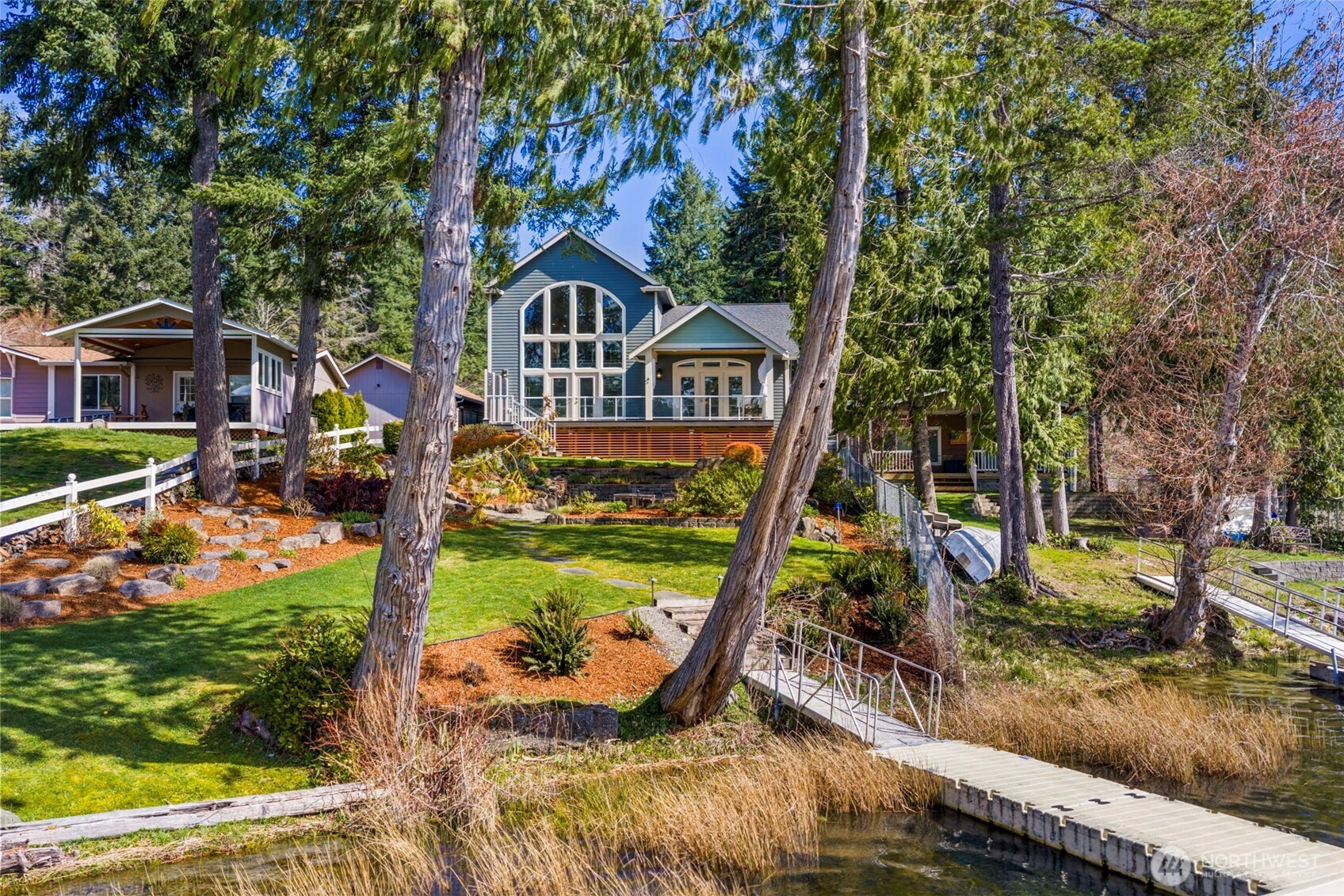 4455 Lakeview Court NW, Bremerton, WA 98312