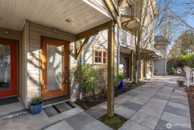 206 24th Avenue E, Seattle, WA 98112 - Photo 27