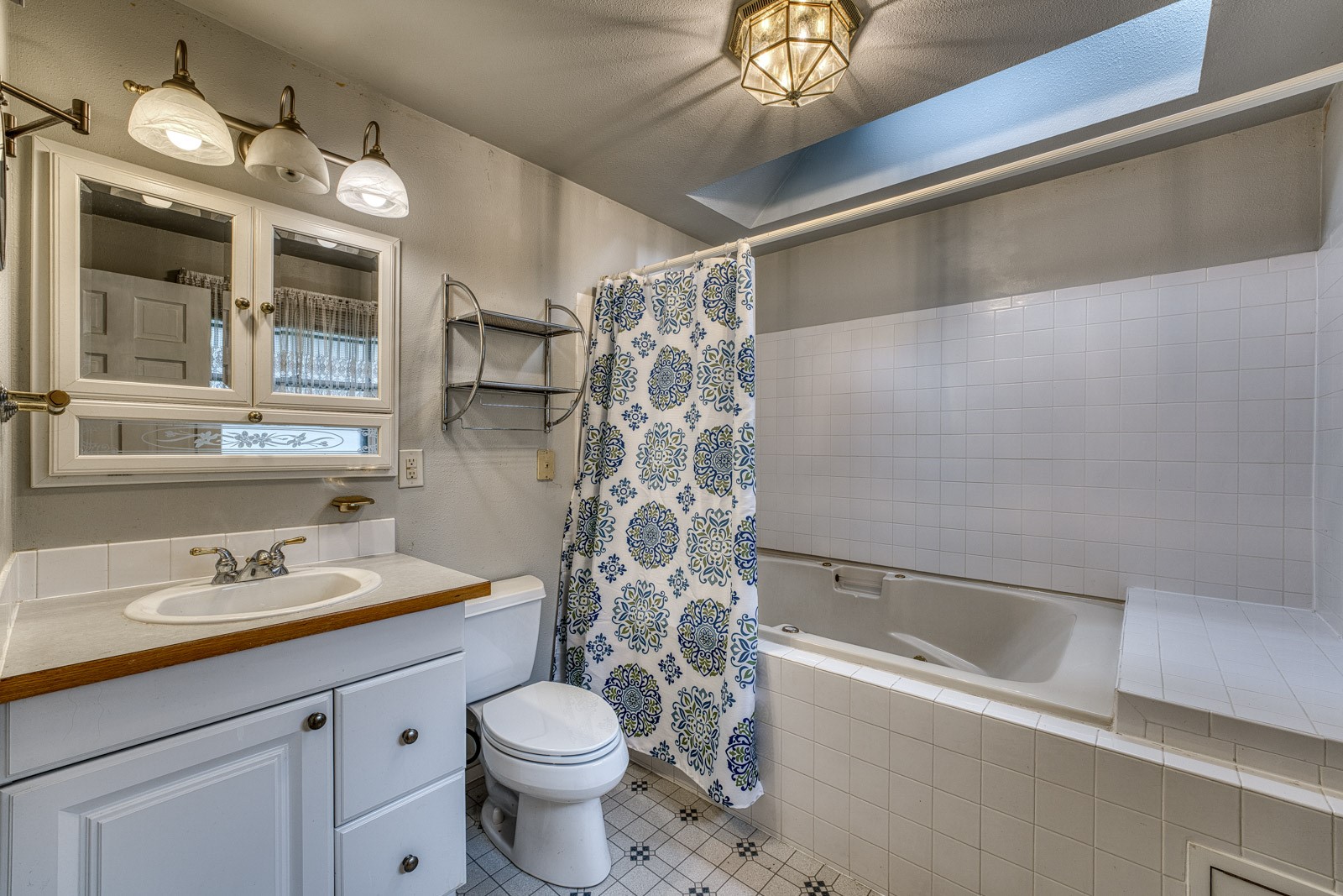 3728 70th Avenue Ct W, University Place, WA 98466