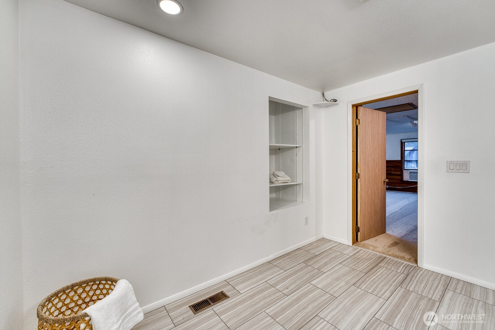 3728 70th Avenue Ct W, University Place, WA 98466