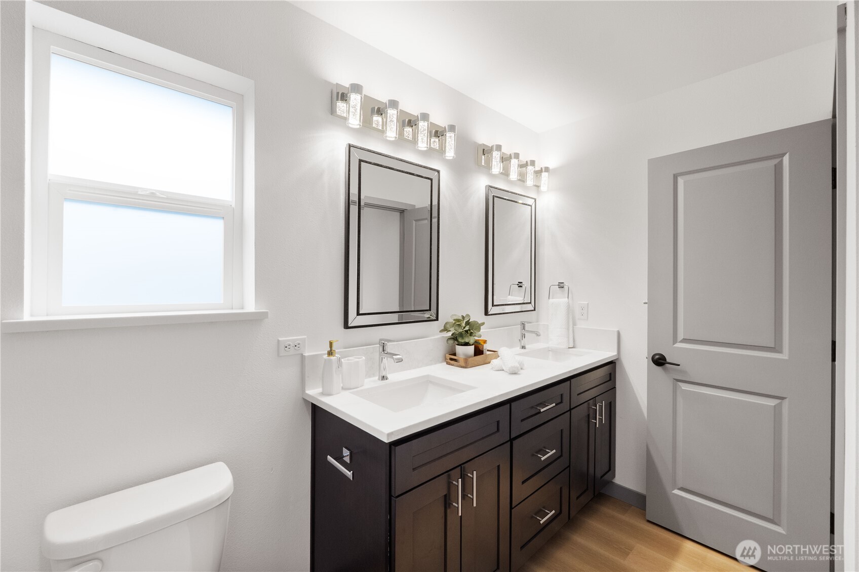 1231 S Washington Street , Tacoma, WA 98405