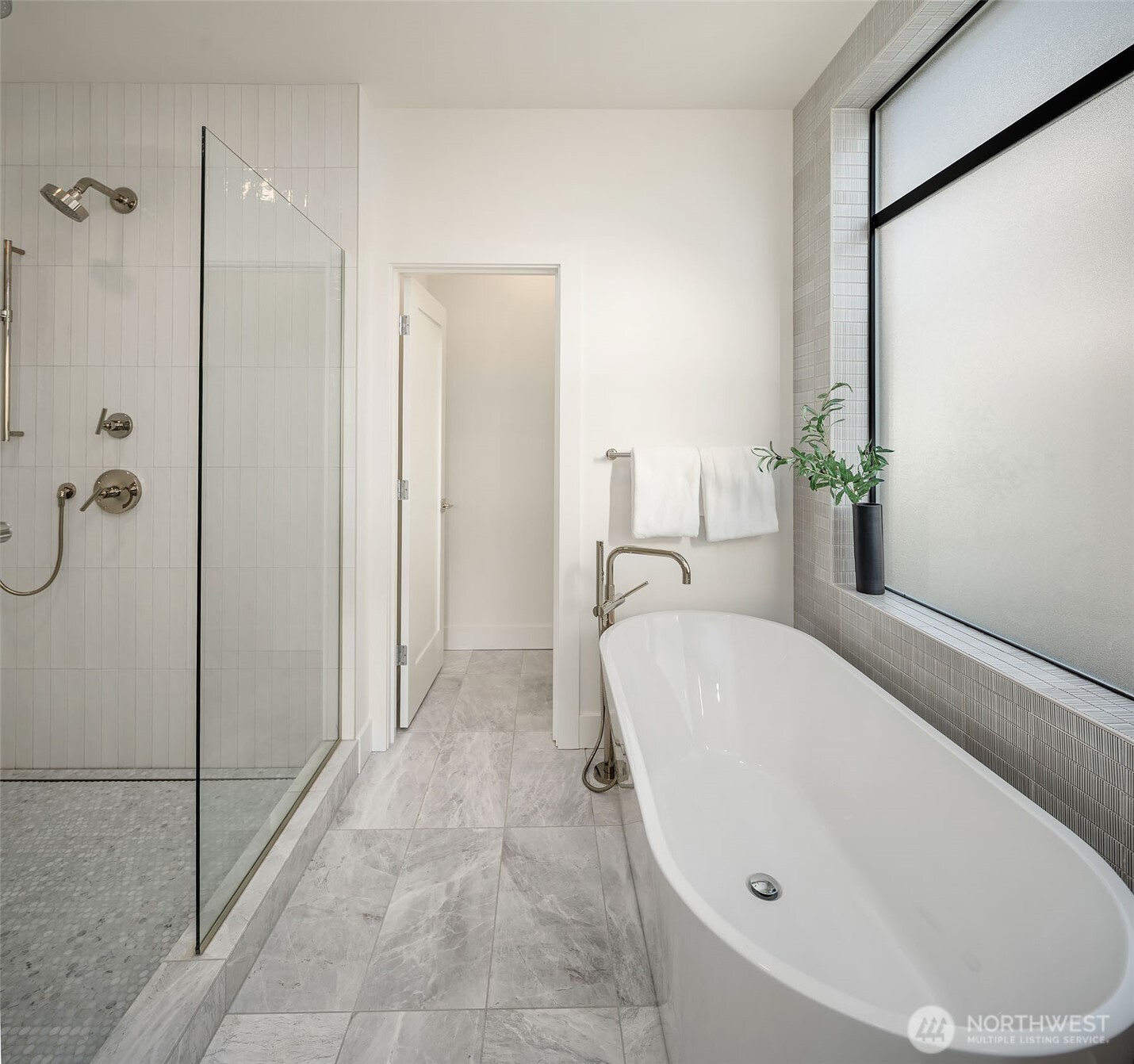 14315 NE 148th Place #6B, Woodinville, WA 98072