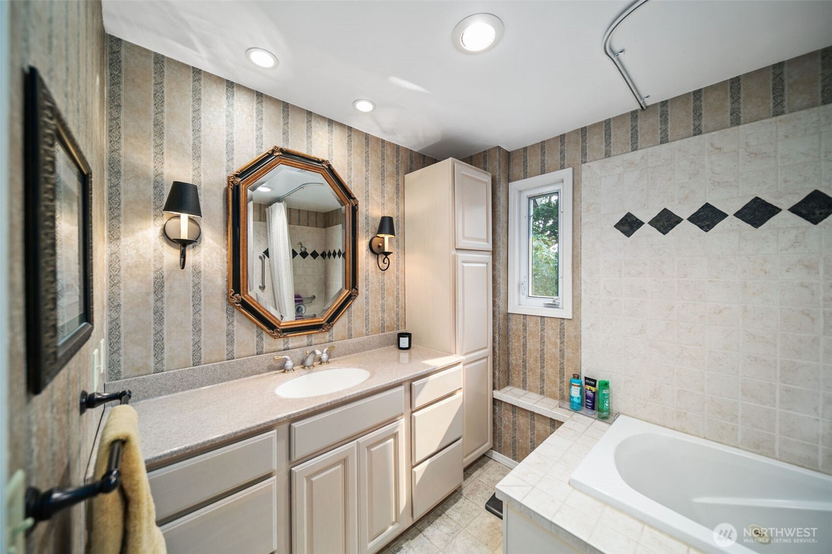 1287 Malaga Alcoa Highway , Wenatchee, WA 98828