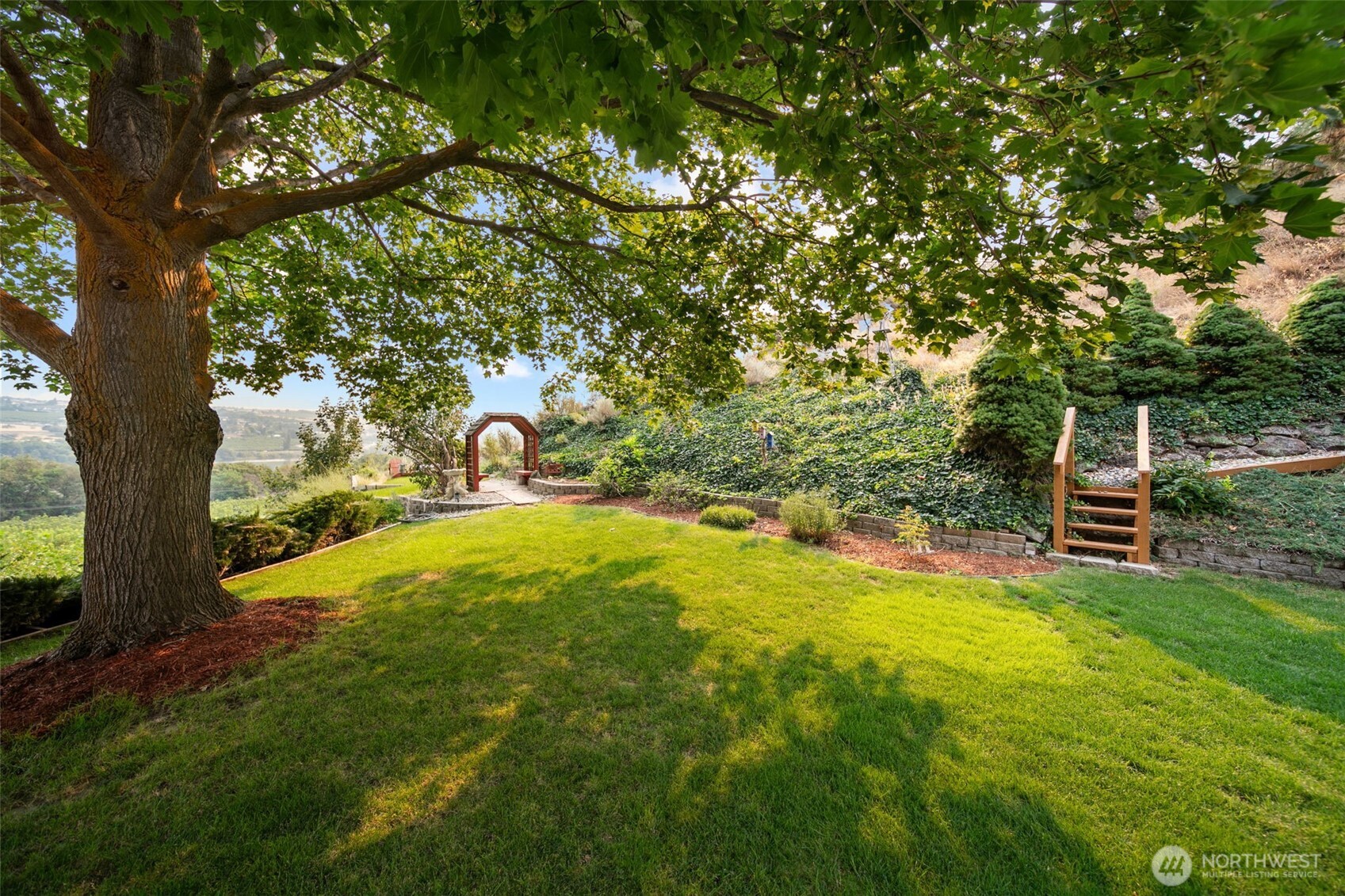 1287 Malaga Alcoa Highway , Wenatchee, WA 98828