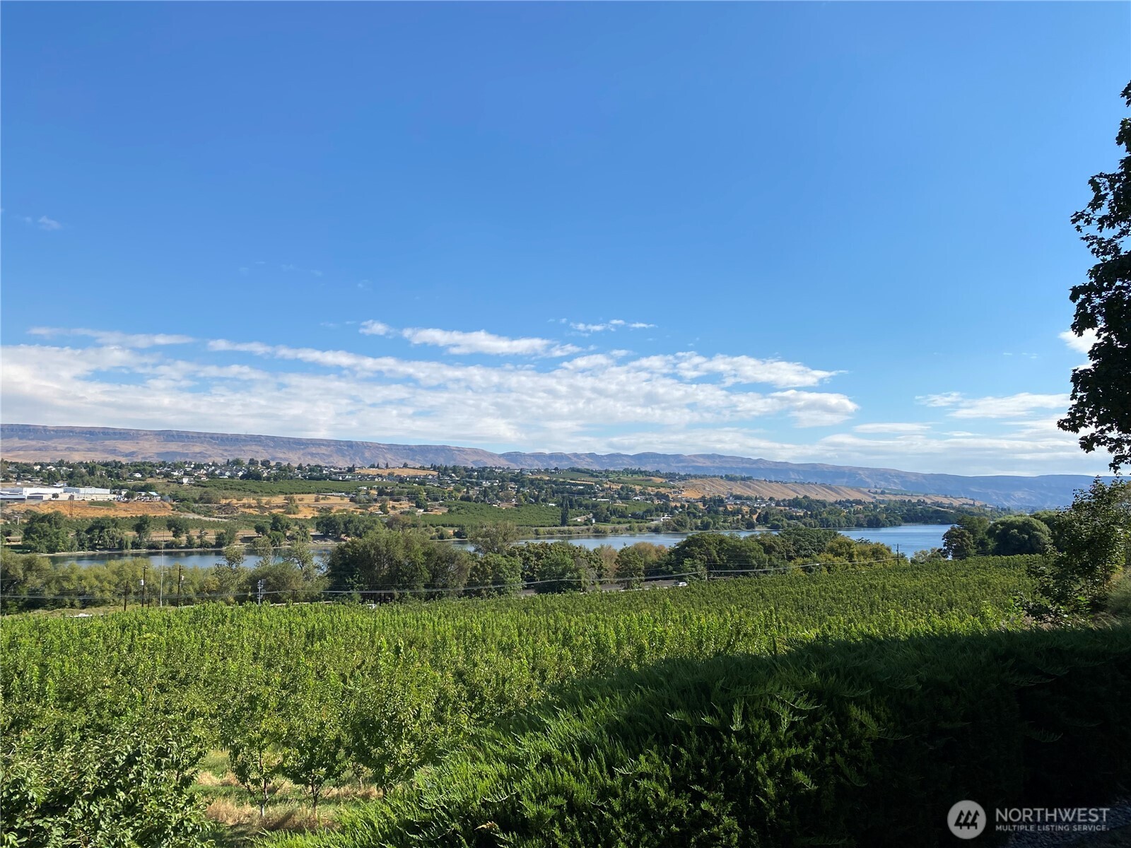 1287 Malaga Alcoa Highway , Wenatchee, WA 98828