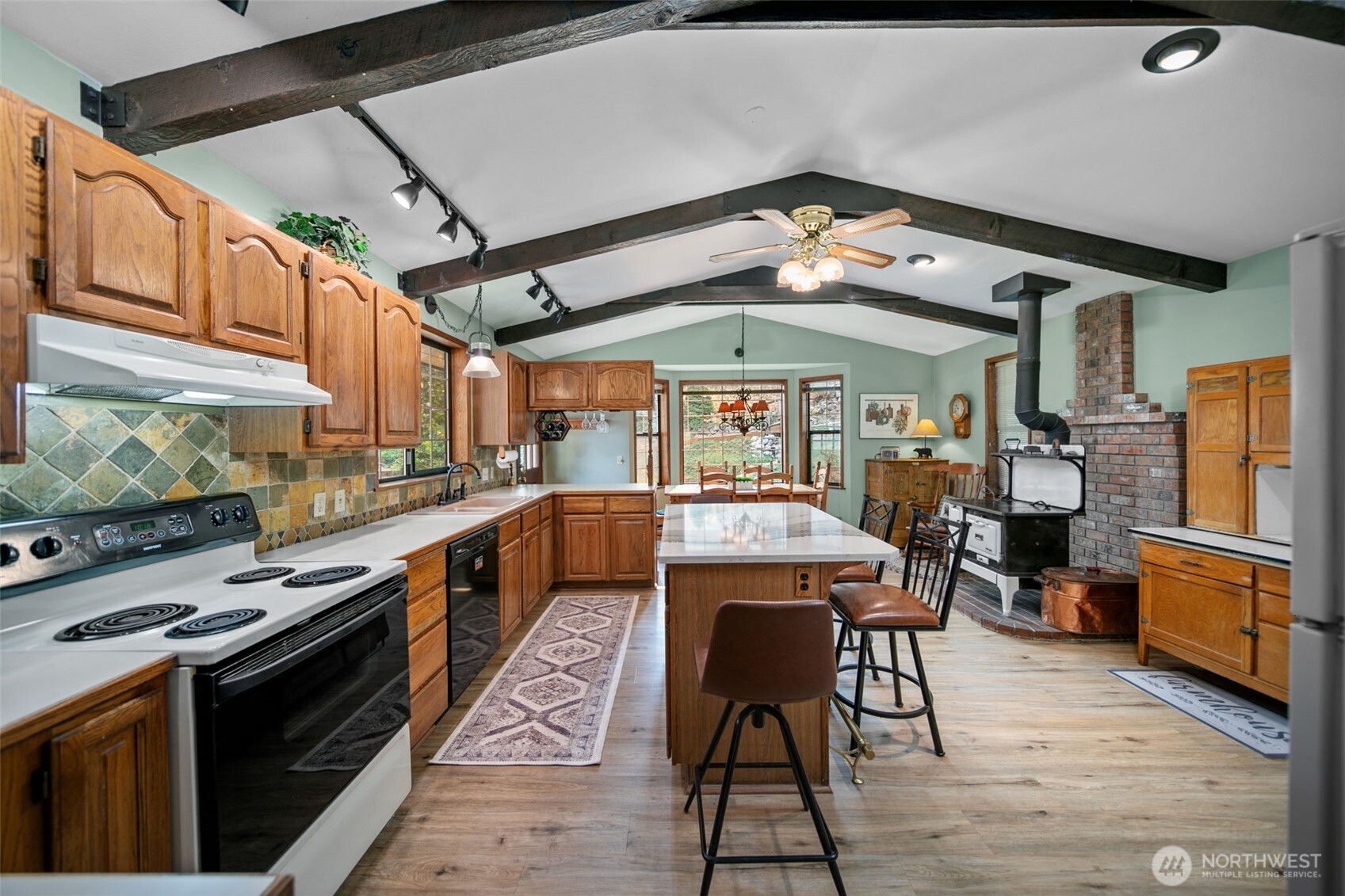 1287 Malaga Alcoa Highway , Wenatchee, WA 98828