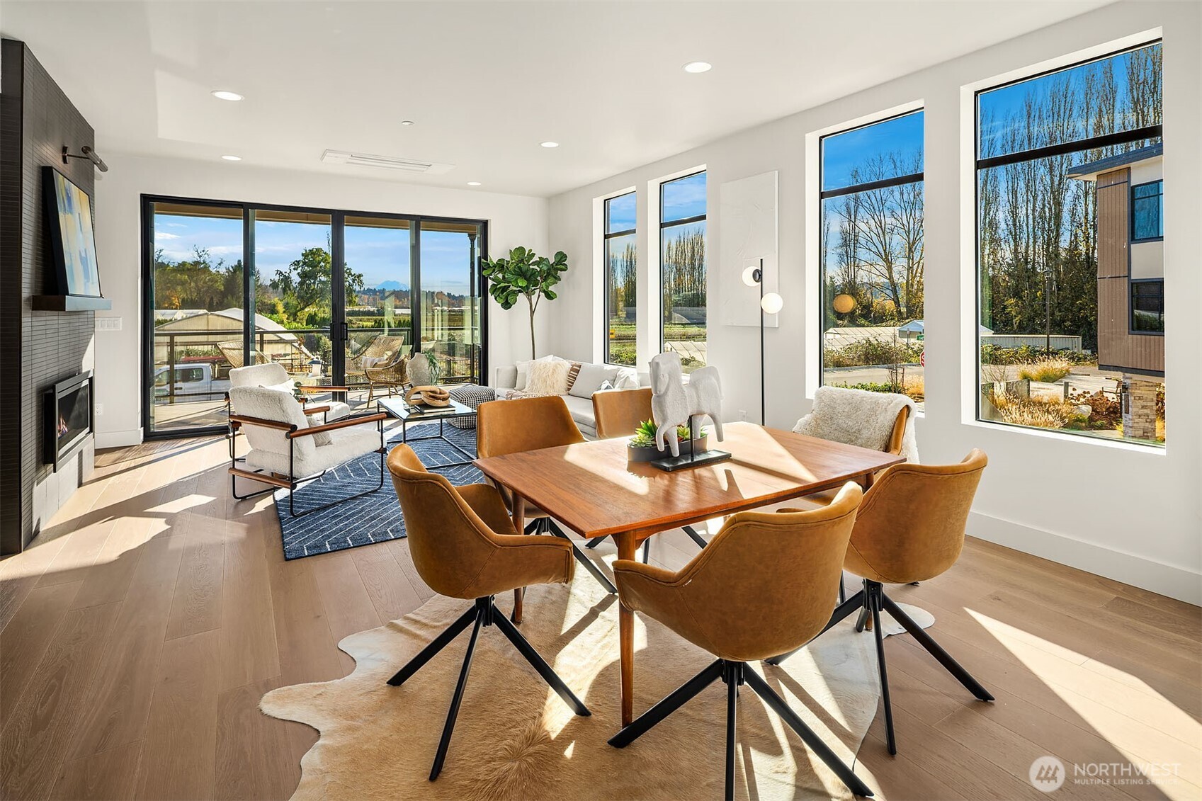 14760 NE 143rd Street #9D, Woodinville, WA 98072