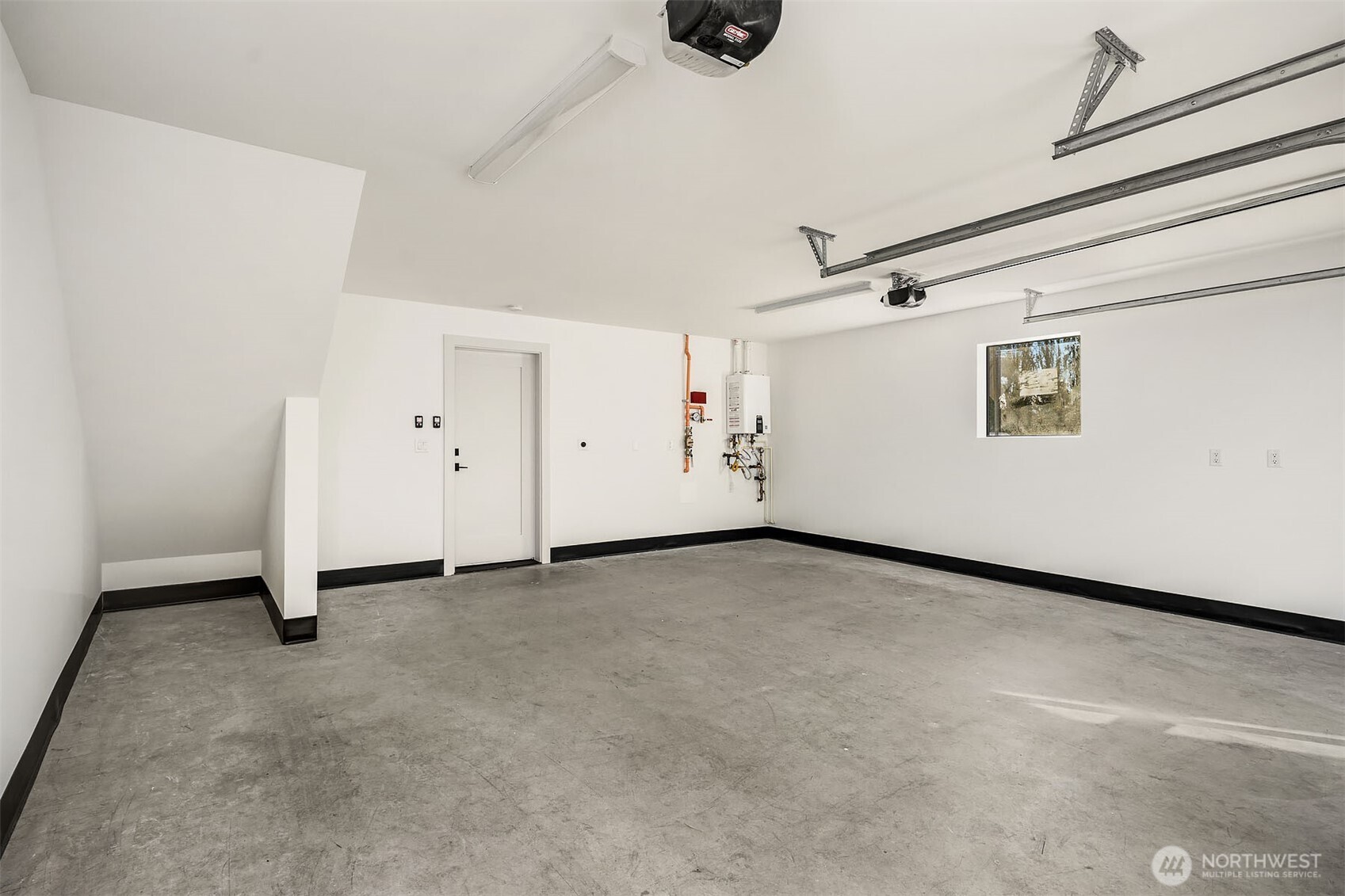 14760 NE 143rd Street #9D, Woodinville, WA 98072