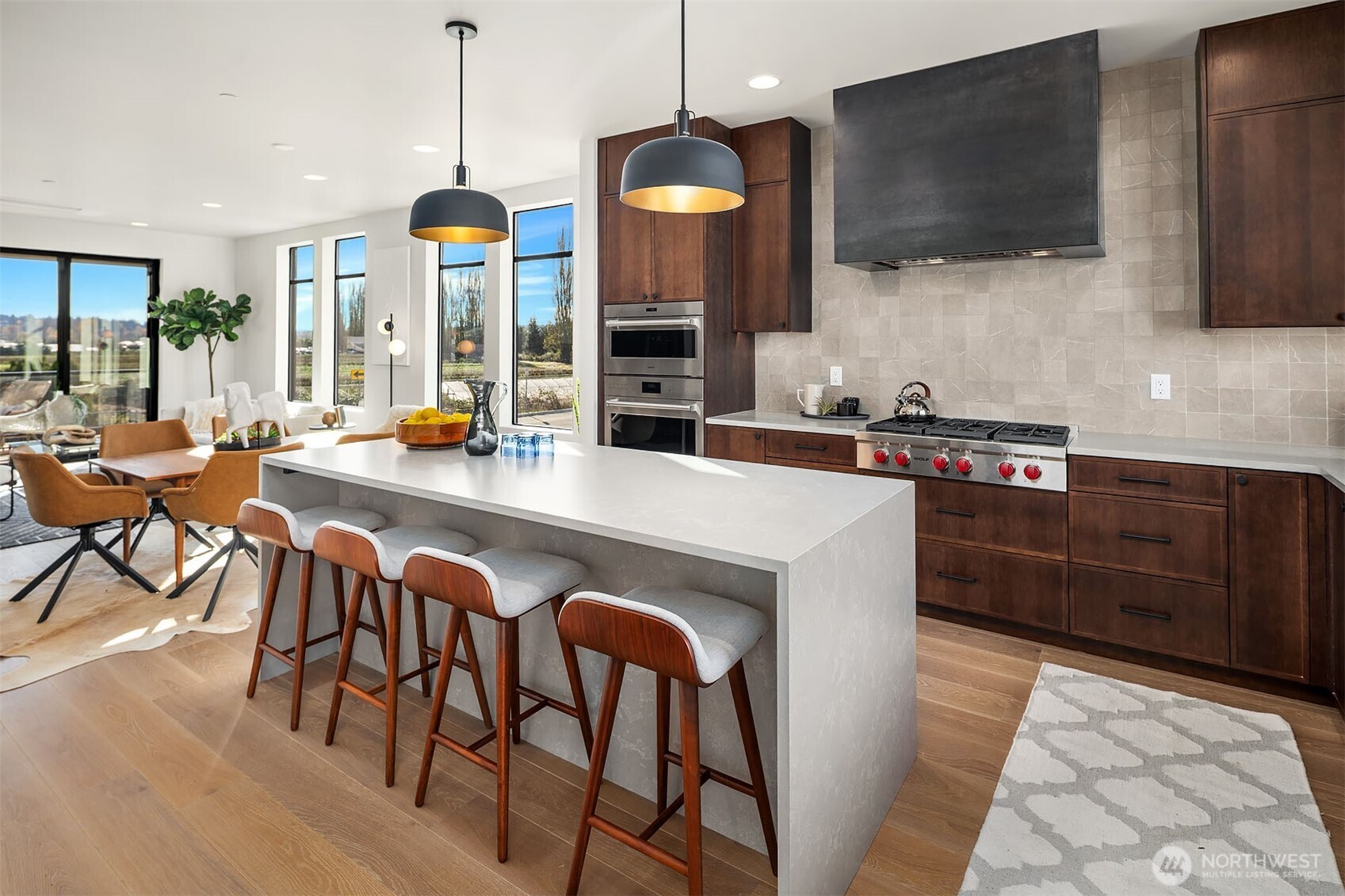 14760 NE 143rd Street #9D, Woodinville, WA 98072