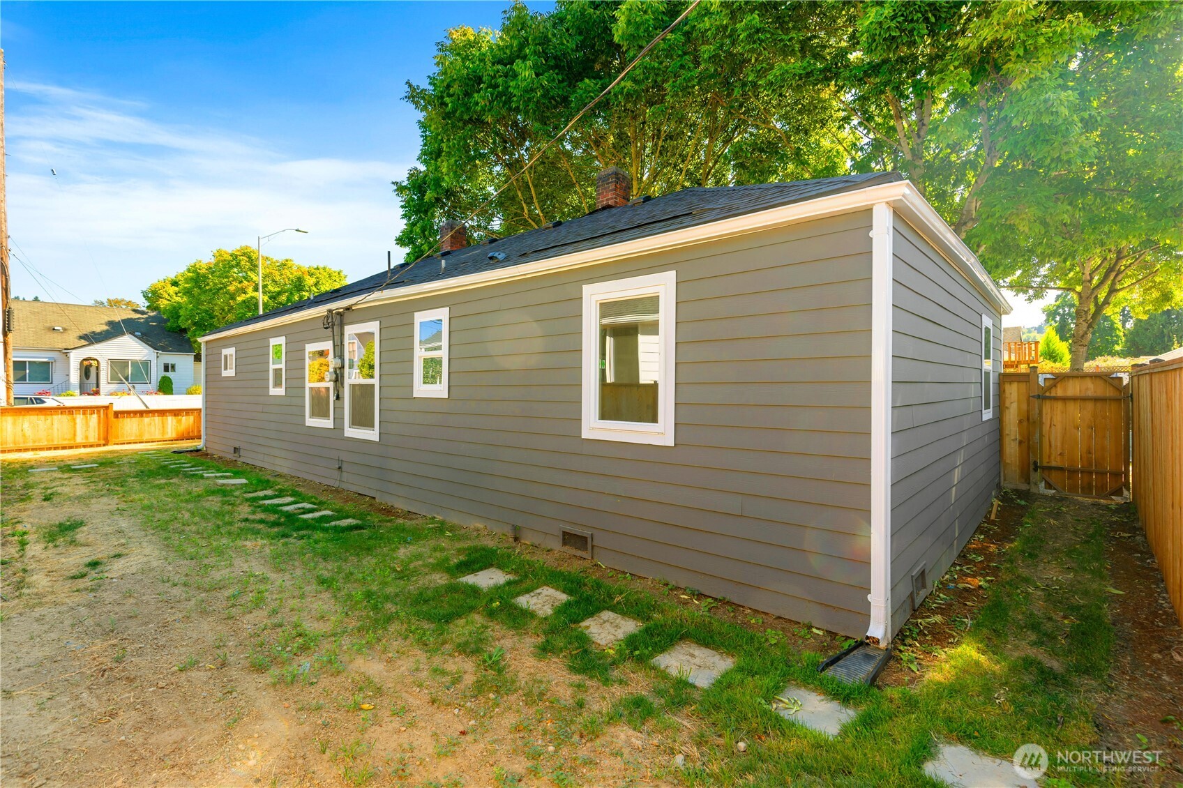 1310 N 3rd Street , Renton, WA 98057