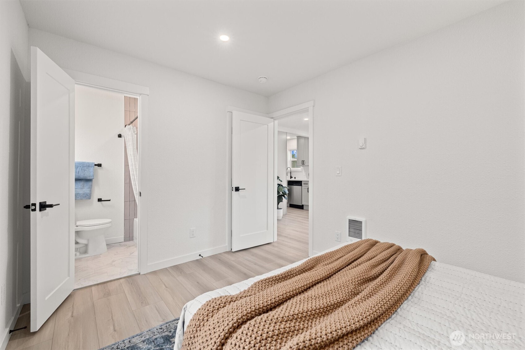 1310 N 3rd Street , Renton, WA 98057