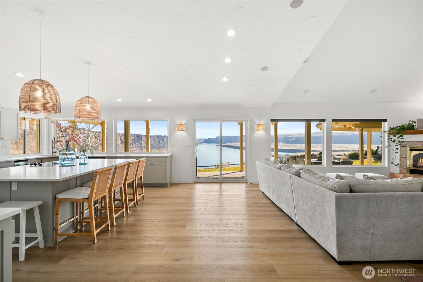 23821 Rd 9.7 NW, Quincy, WA 98848