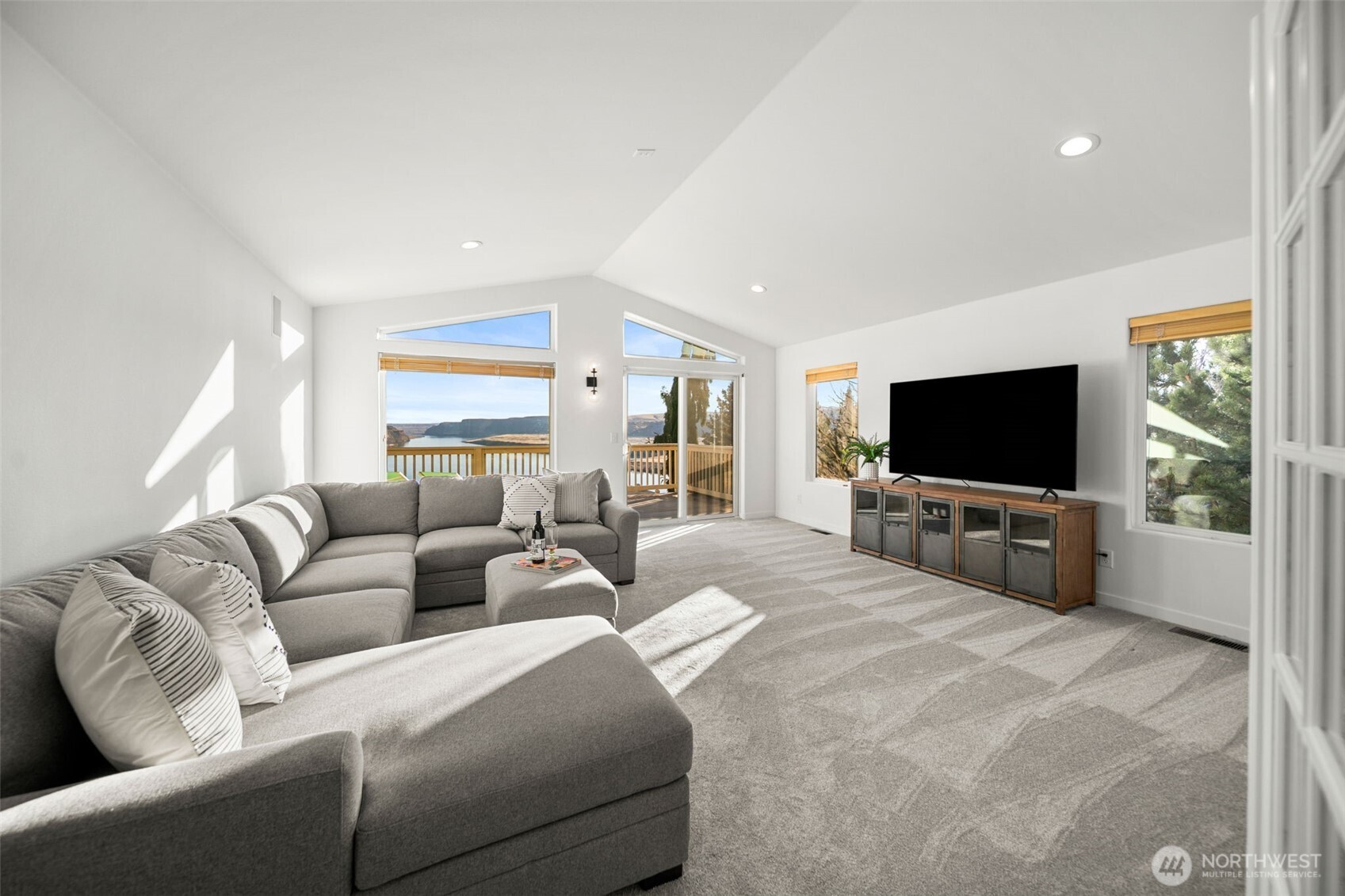 23821 Rd 9.7 NW, Quincy, WA 98848