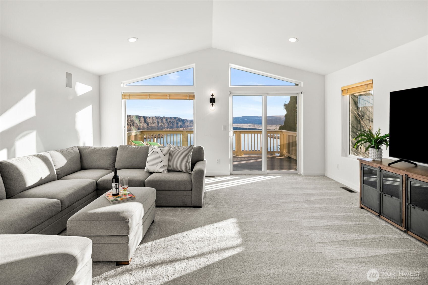 23821 Rd 9.7 NW, Quincy, WA 98848