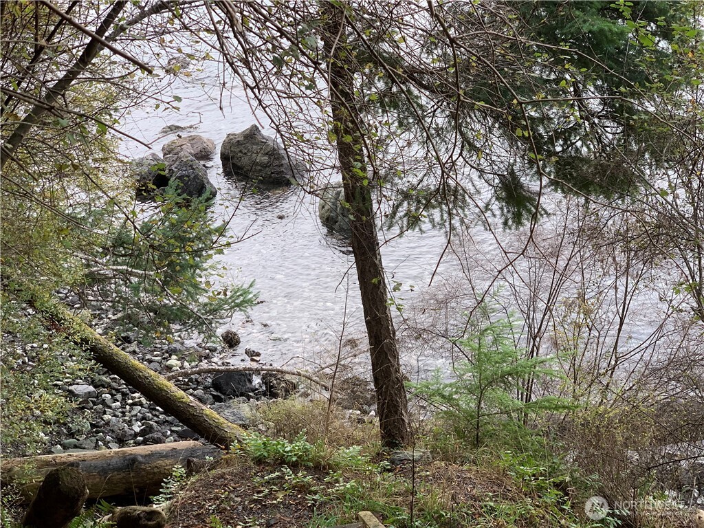 547 Raccoon Point Road , Orcas Island, WA 98245-8579