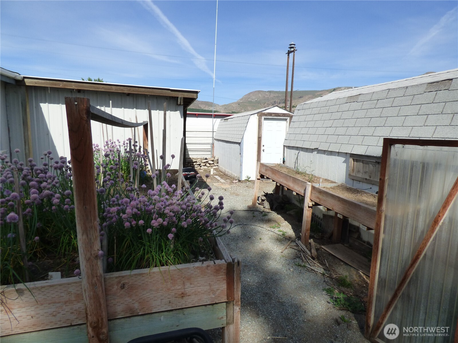 106 1/2 Indian Avenue E, Brewster, WA 98812