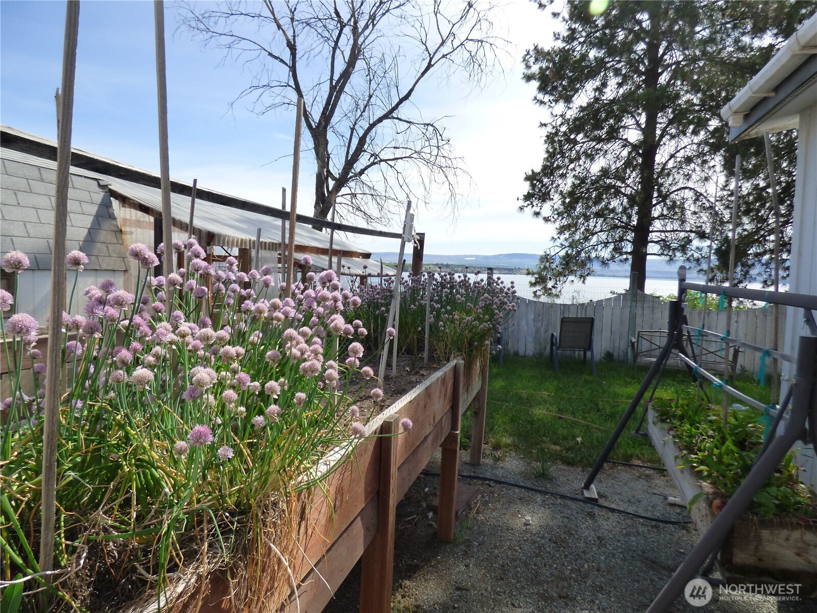 106 1/2 Indian Avenue E, Brewster, WA 98812