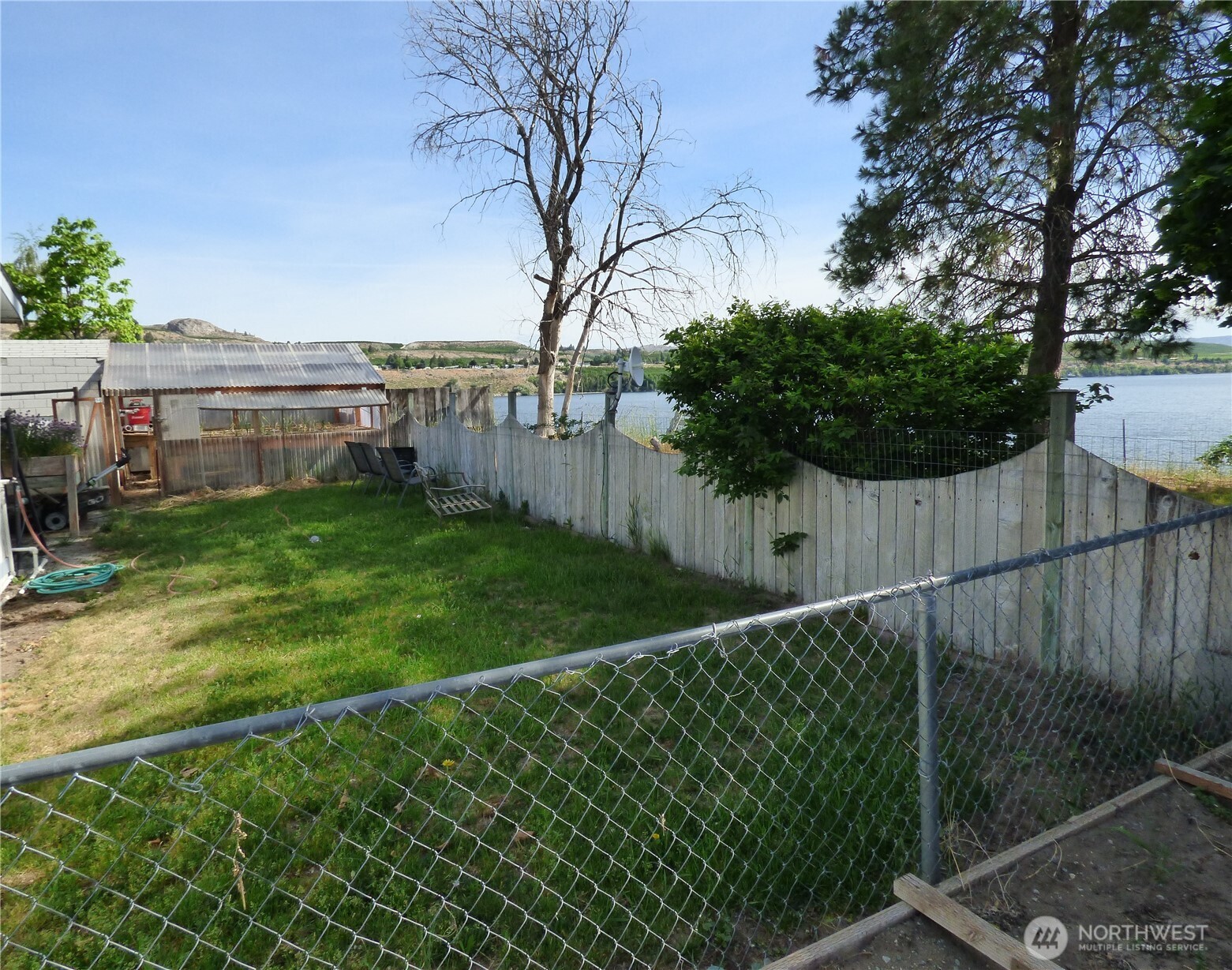 106 1/2 Indian Avenue E, Brewster, WA 98812