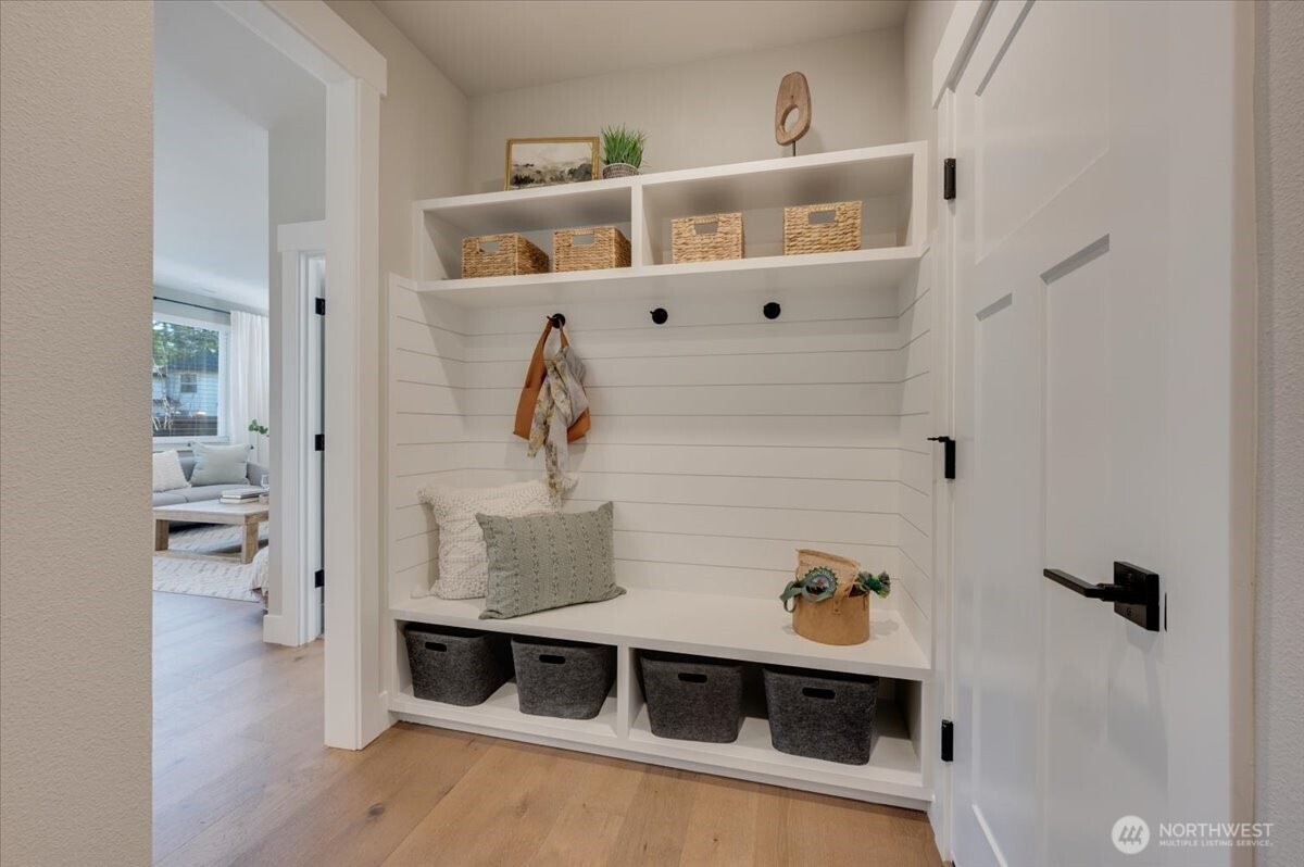 14315 SE 284th Place , Kent, WA 98042