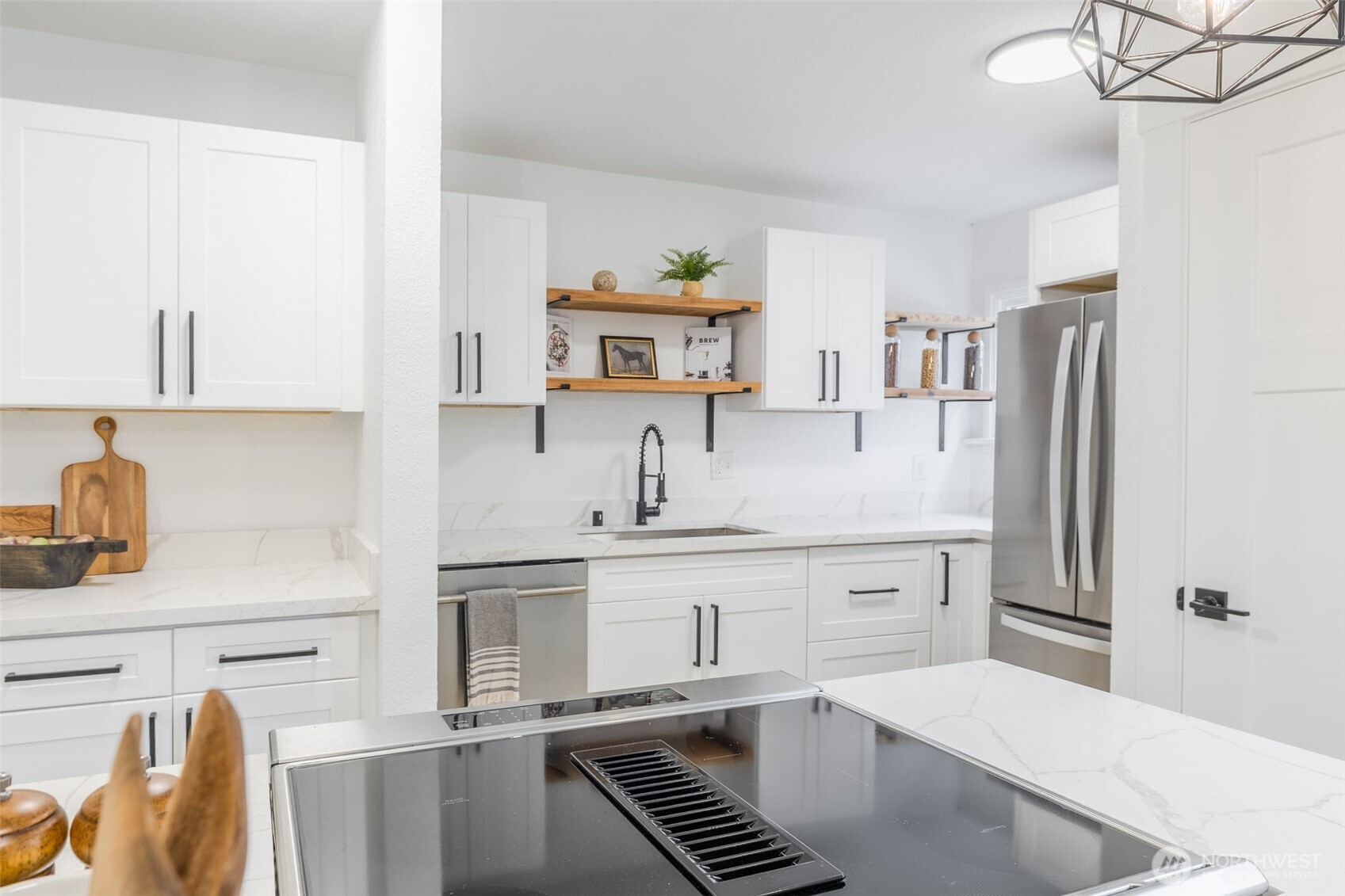 949 S Ridgewood Avenue , Tacoma, WA 98405