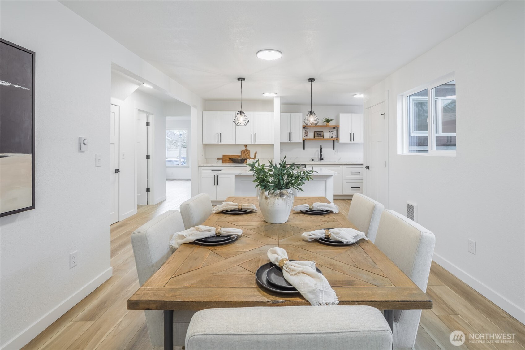 949 S Ridgewood Avenue , Tacoma, WA 98405