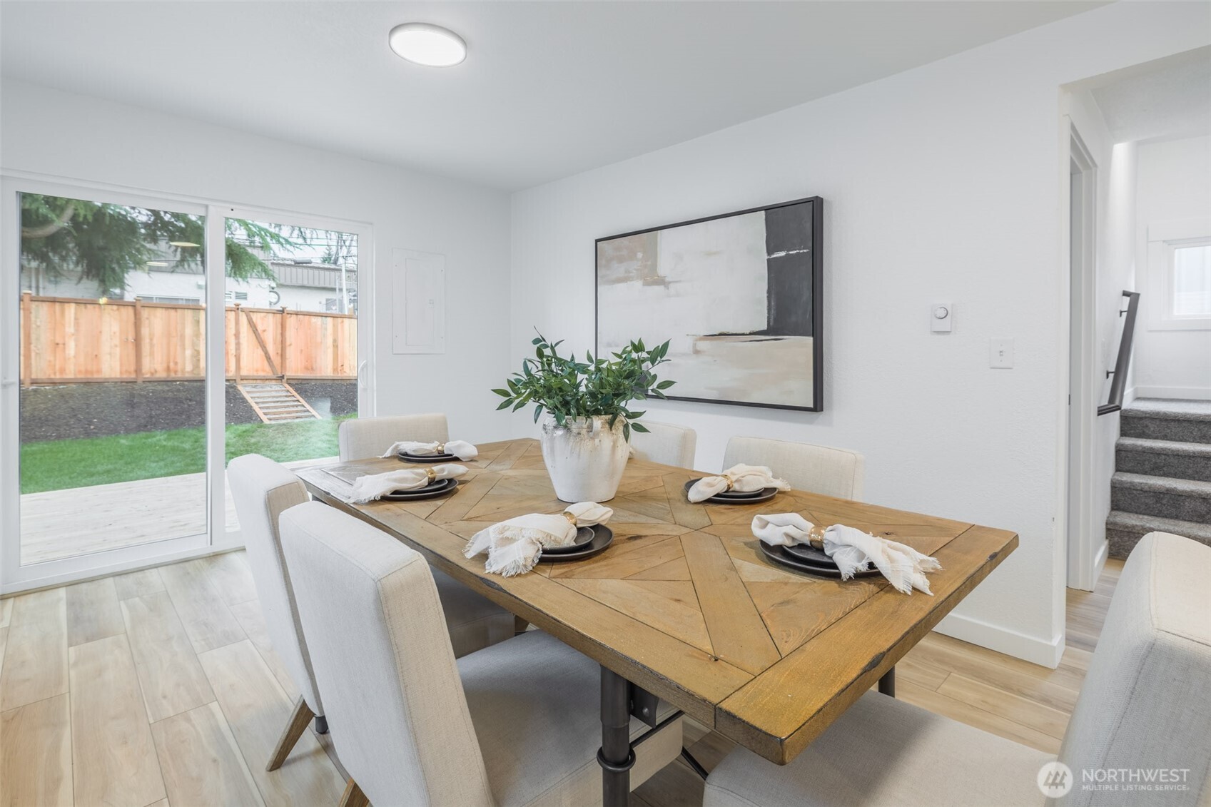 949 S Ridgewood Avenue , Tacoma, WA 98405