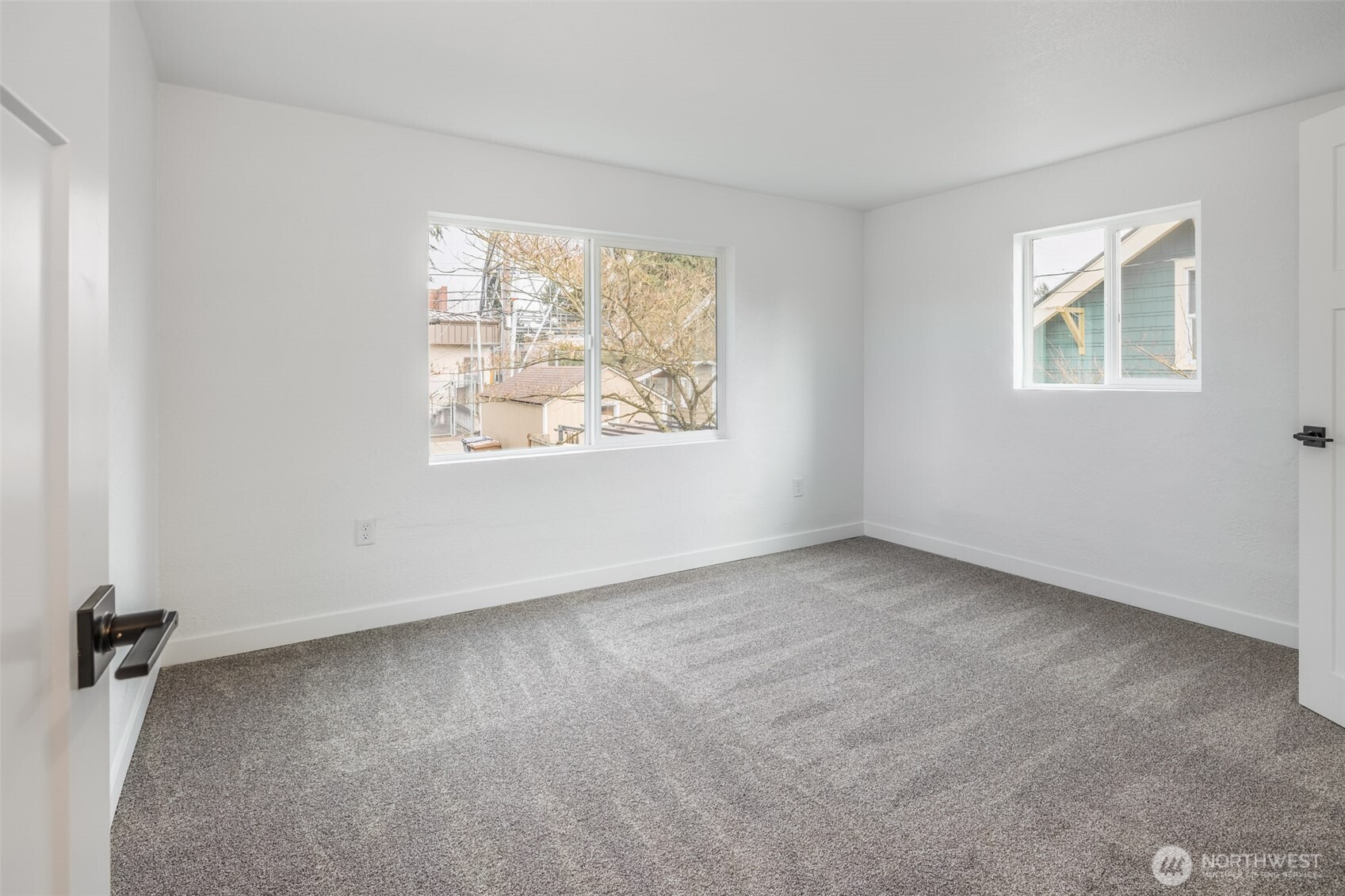 949 S Ridgewood Avenue , Tacoma, WA 98405