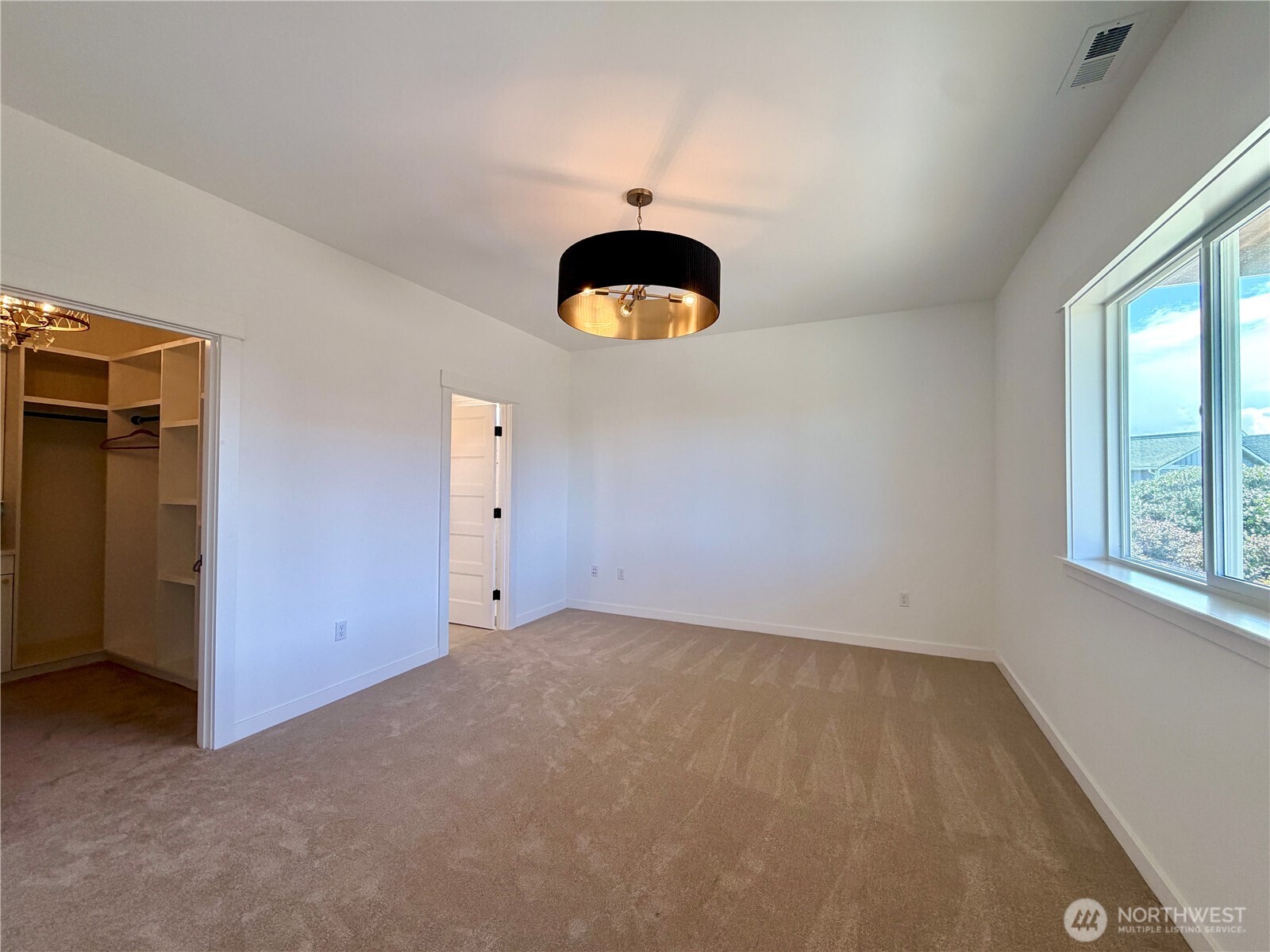 1229 Channel Avenue SW, Ocean Shores, WA 98569