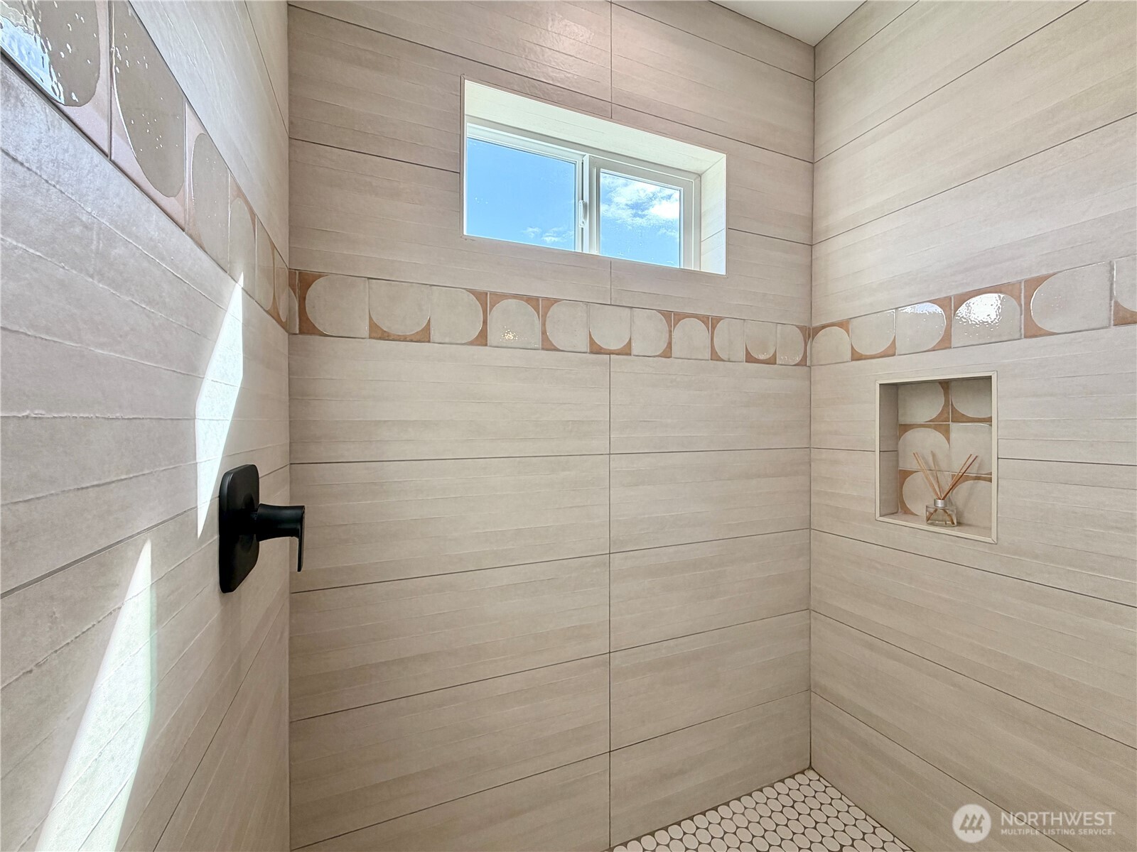 1229 Channel Avenue SW, Ocean Shores, WA 98569