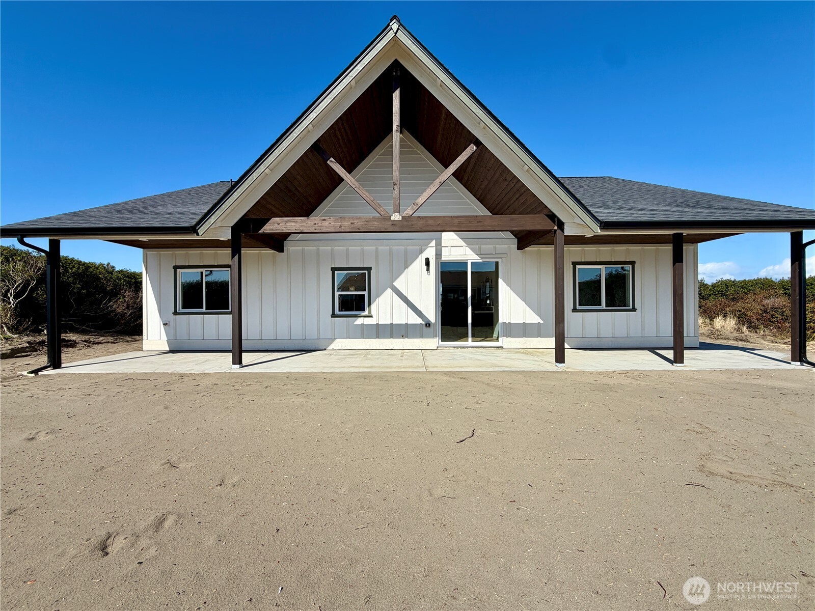 1229 Channel Avenue SW, Ocean Shores, WA 98569