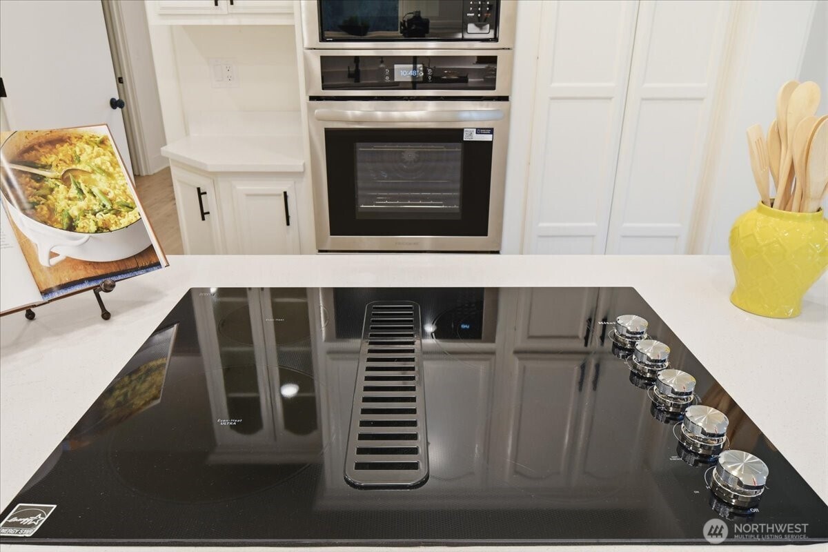 1313 HINING Road , Winlock, WA 98596